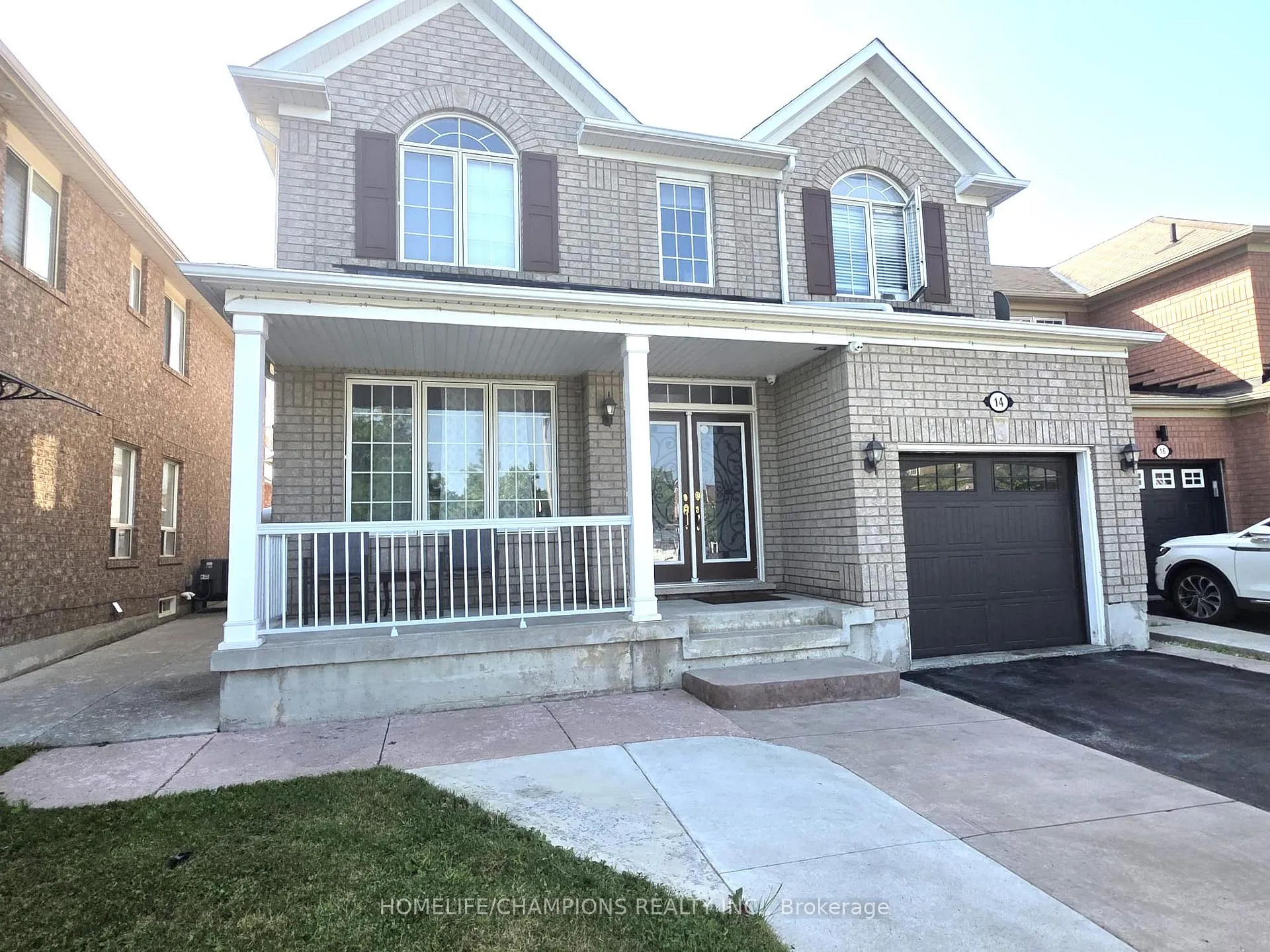 Photo 2 of 14 Benmore Crescent, Brampton, Vales of Castlemore — HOMEH