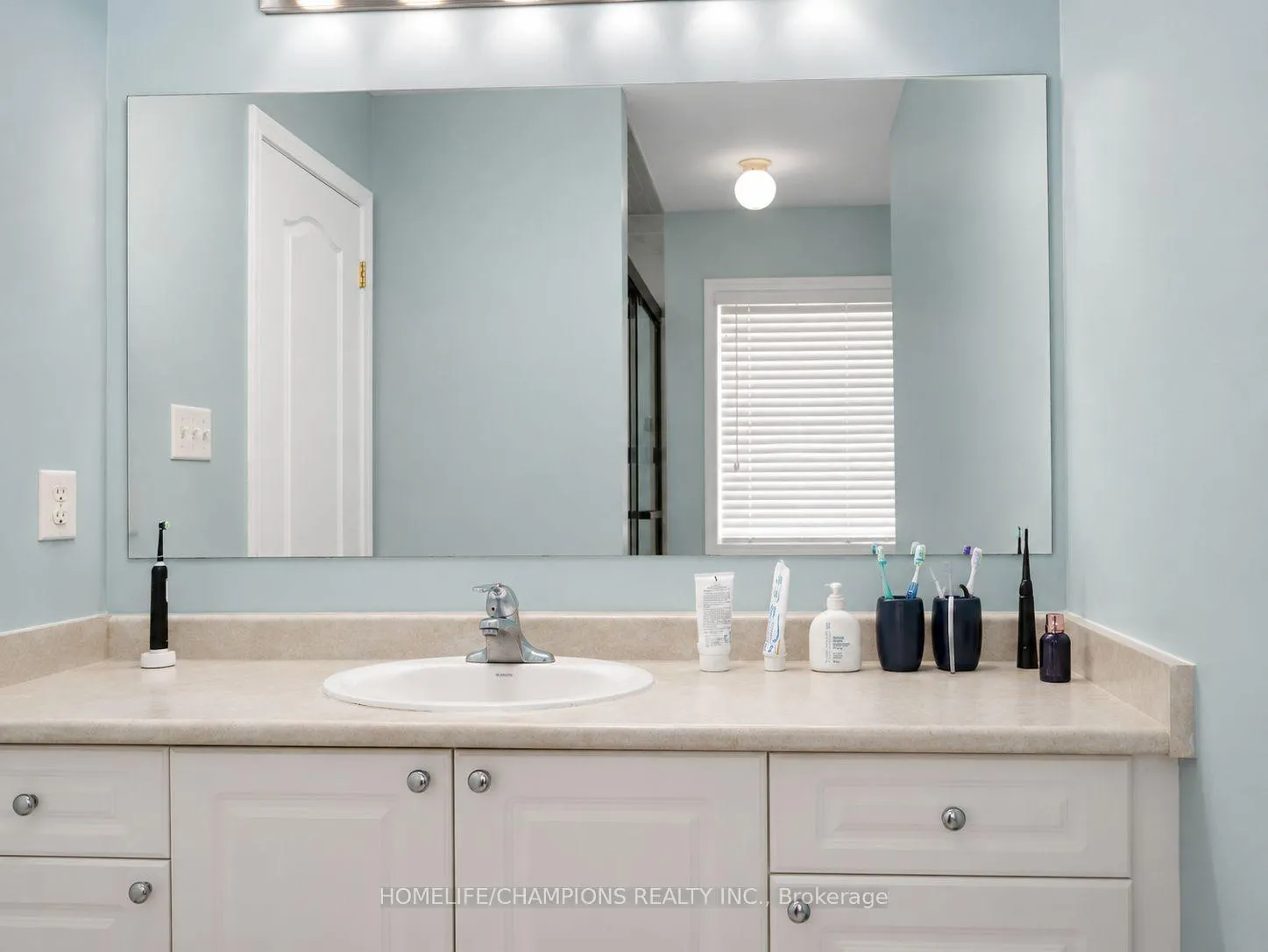 Photo 10 of 14 Benmore Crescent, Brampton, Vales of Castlemore — HOMEH