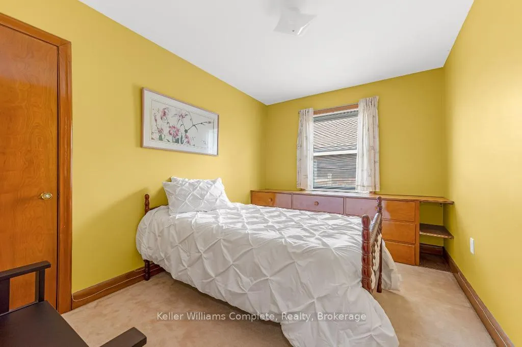 Photo 14 of 139 Tragina Avenue S, Hamilton, Bartonville — HOMEH