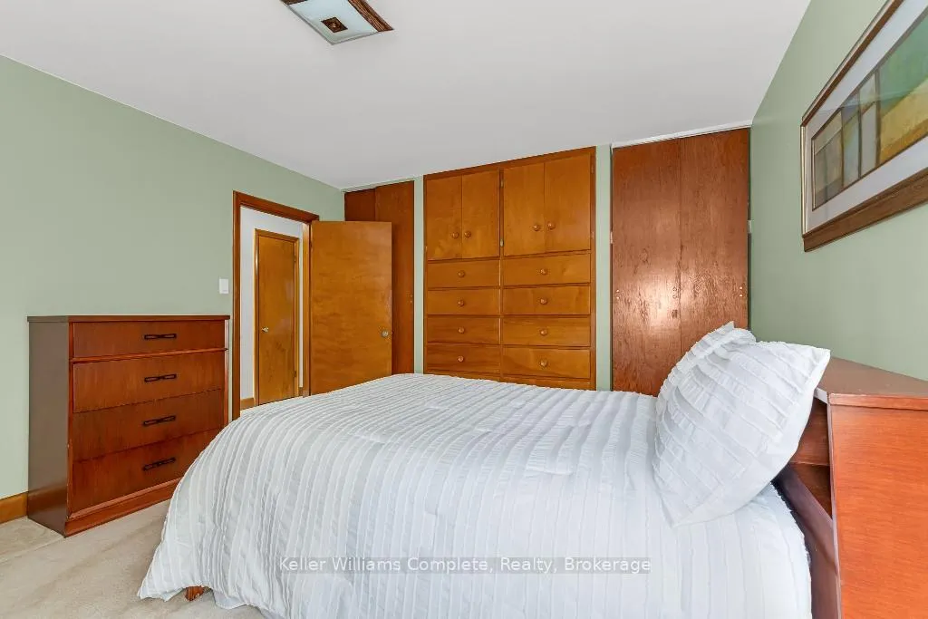 Photo 17 of 139 Tragina Avenue S, Hamilton, Bartonville — HOMEH