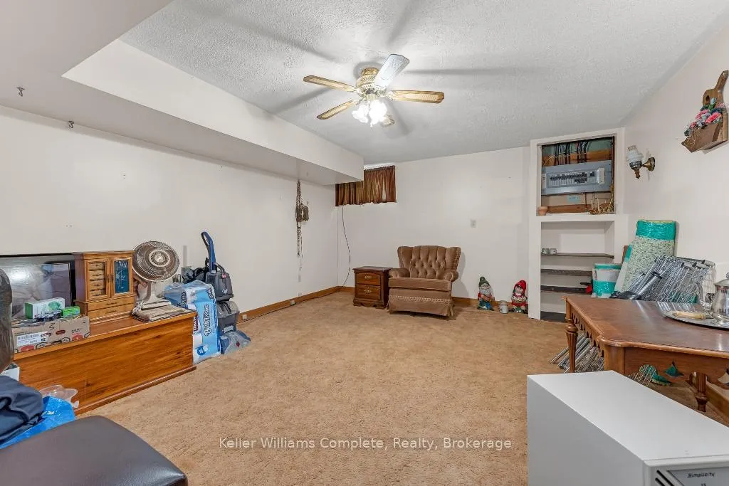 Photo 22 of 139 Tragina Avenue S, Hamilton, Bartonville — HOMEH