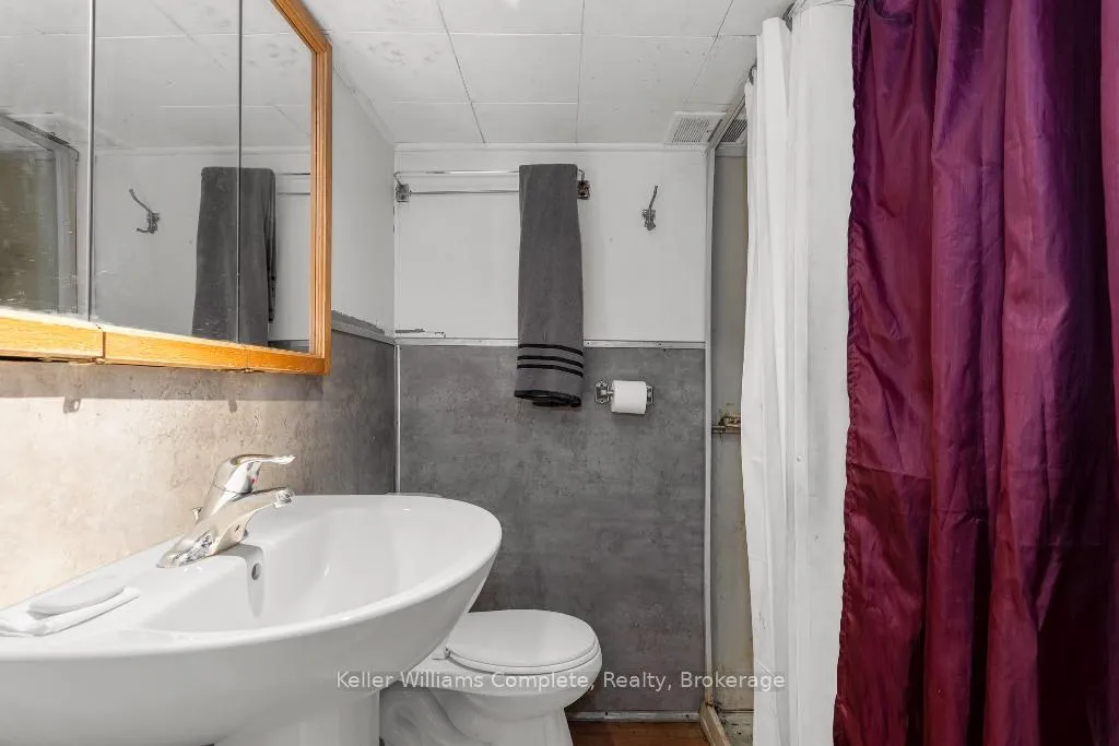 Photo 25 of 139 Tragina Avenue S, Hamilton, Bartonville — HOMEH