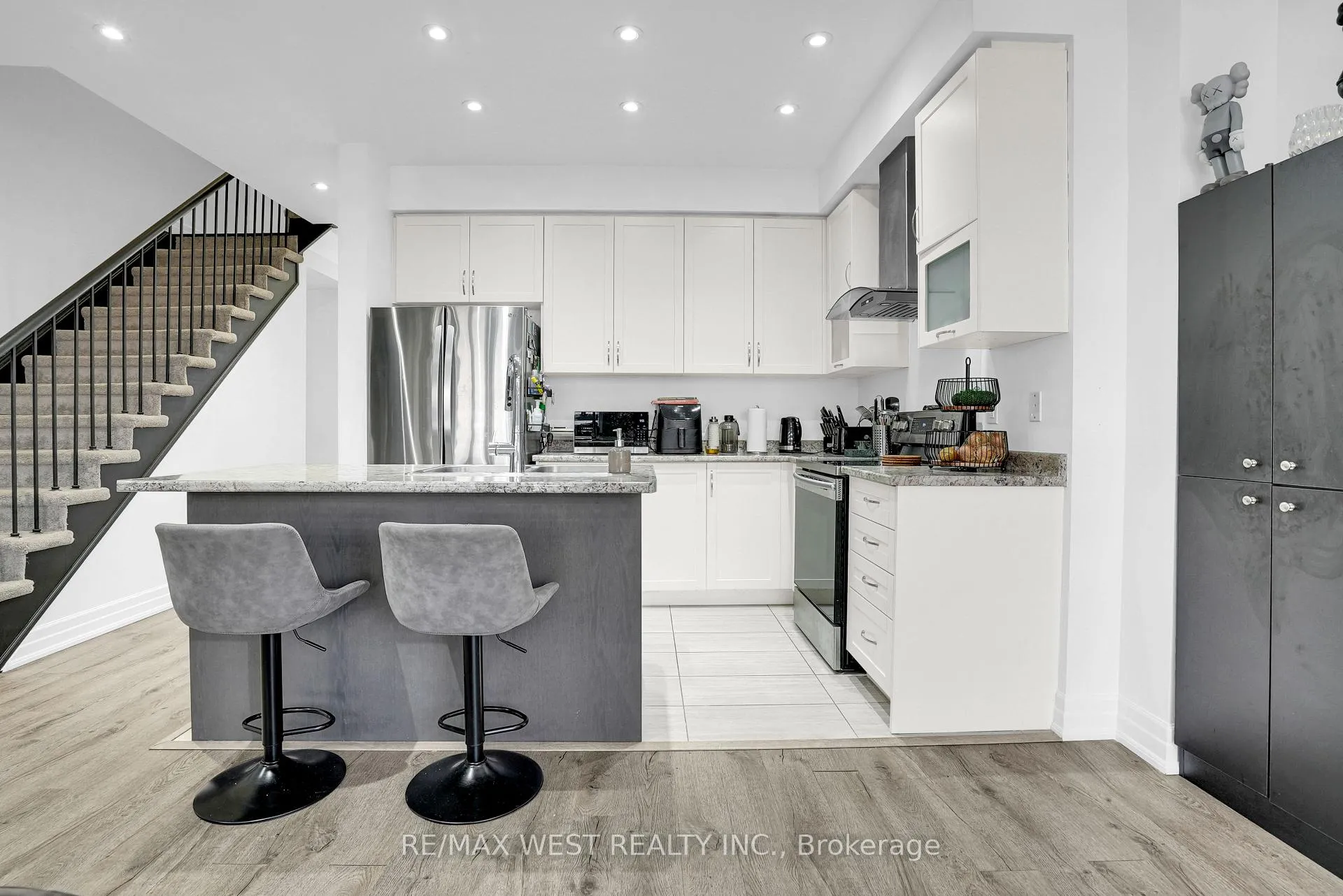 Photo 3 of 128 Wagner Crescent, Essa, Angus — HOMEH