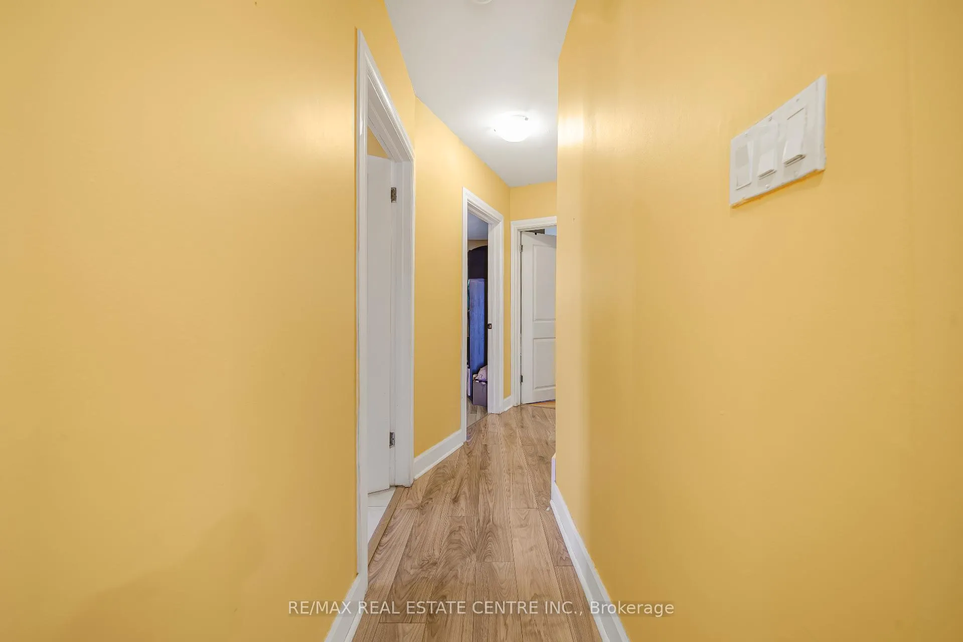 Photo 26 of 659 Upper Wellington Street E, Hamilton, Centremount — HOMEH