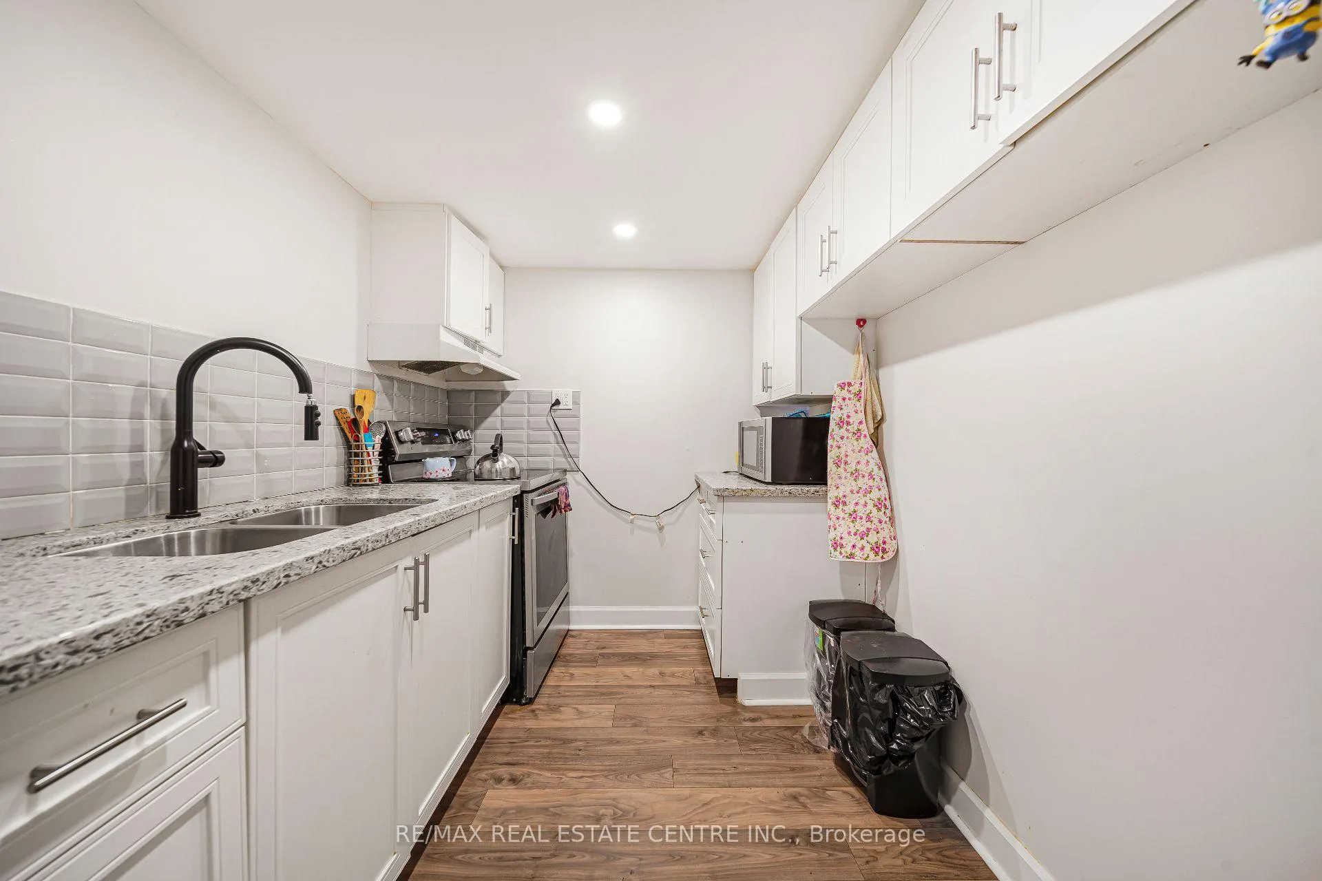 Photo 32 of 659 Upper Wellington Street E, Hamilton, Centremount — HOMEH
