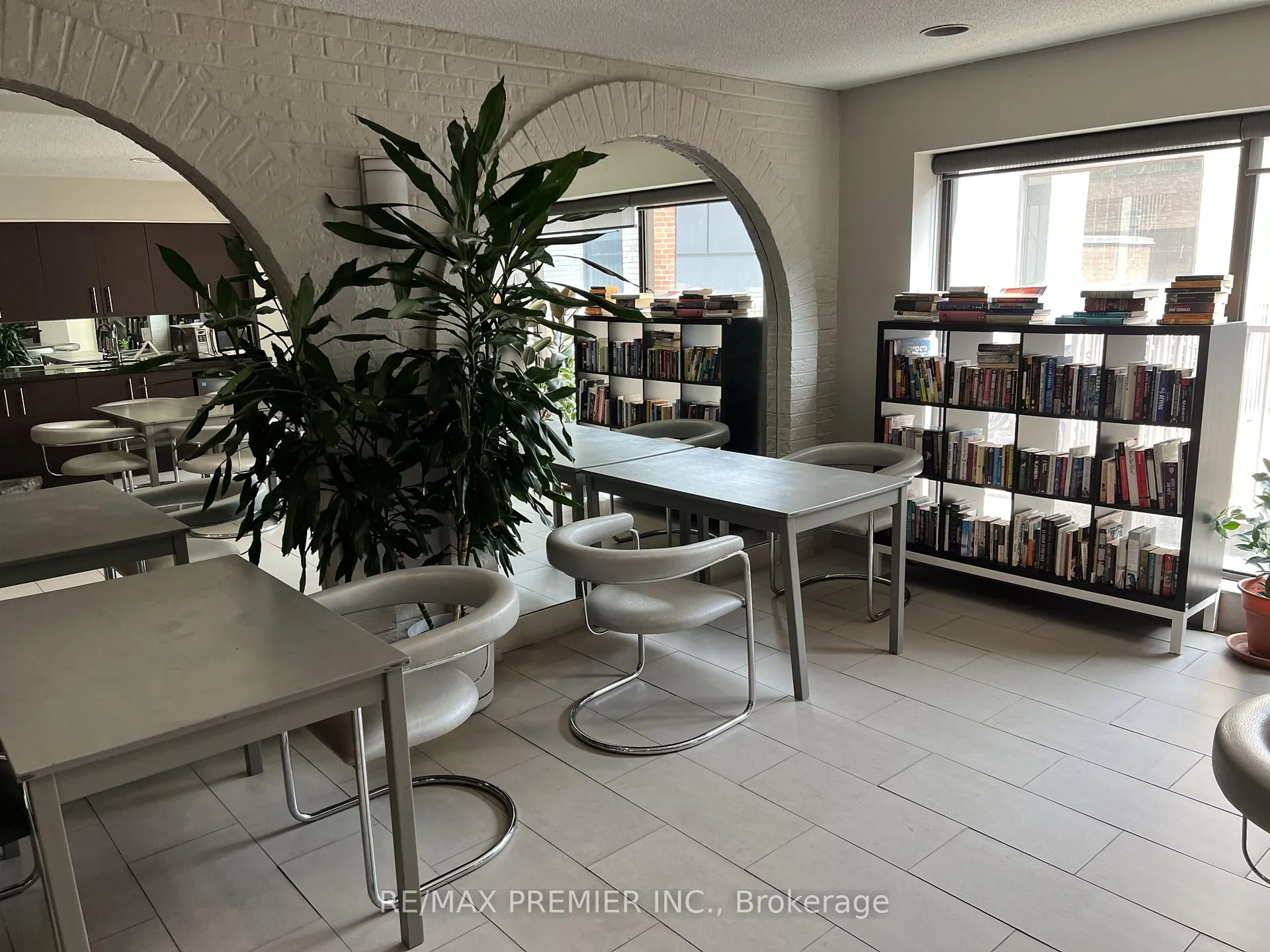 Photo 19 of Unit 718, 80 St Patrick Street, Toronto, Kensington-Chinatown — HOMEH