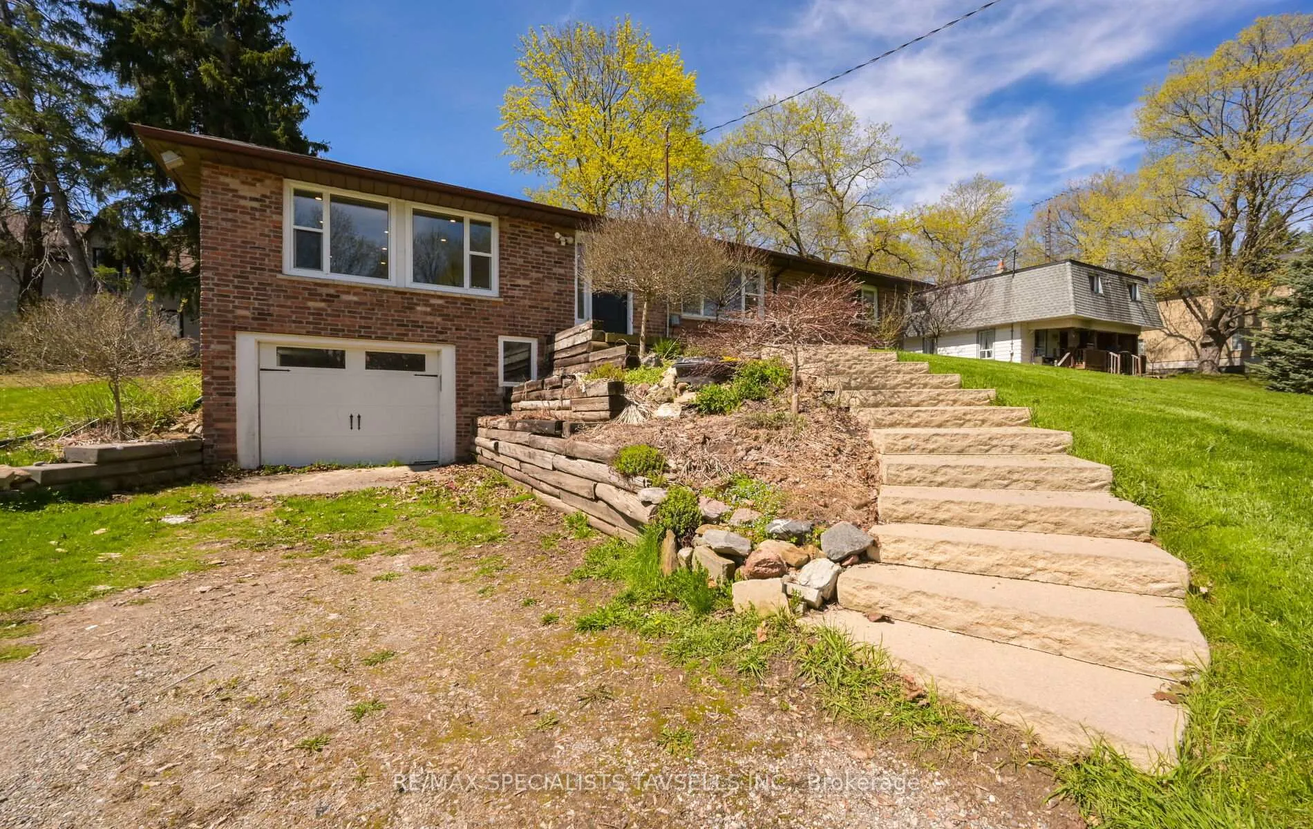 Photo 2 of 10 Victoria Street, Caledon, Inglewood — HOMEH