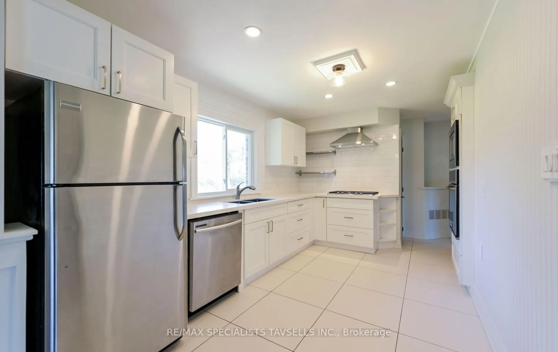 Photo 26 of 10 Victoria Street, Caledon, Inglewood — HOMEH