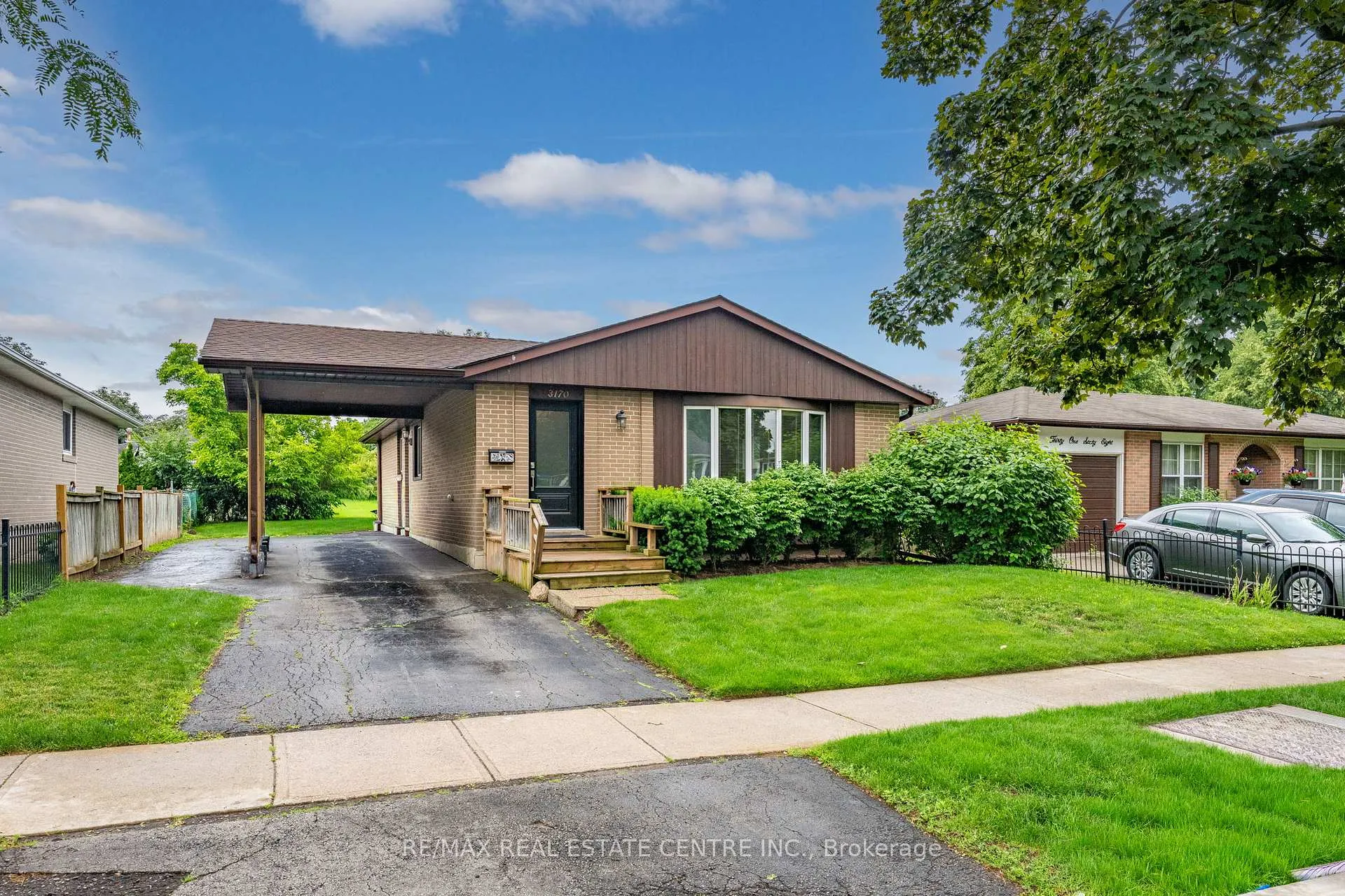 Photo 1 of 3170 Palmer Drive, Burlington, Palmer — HOMEH