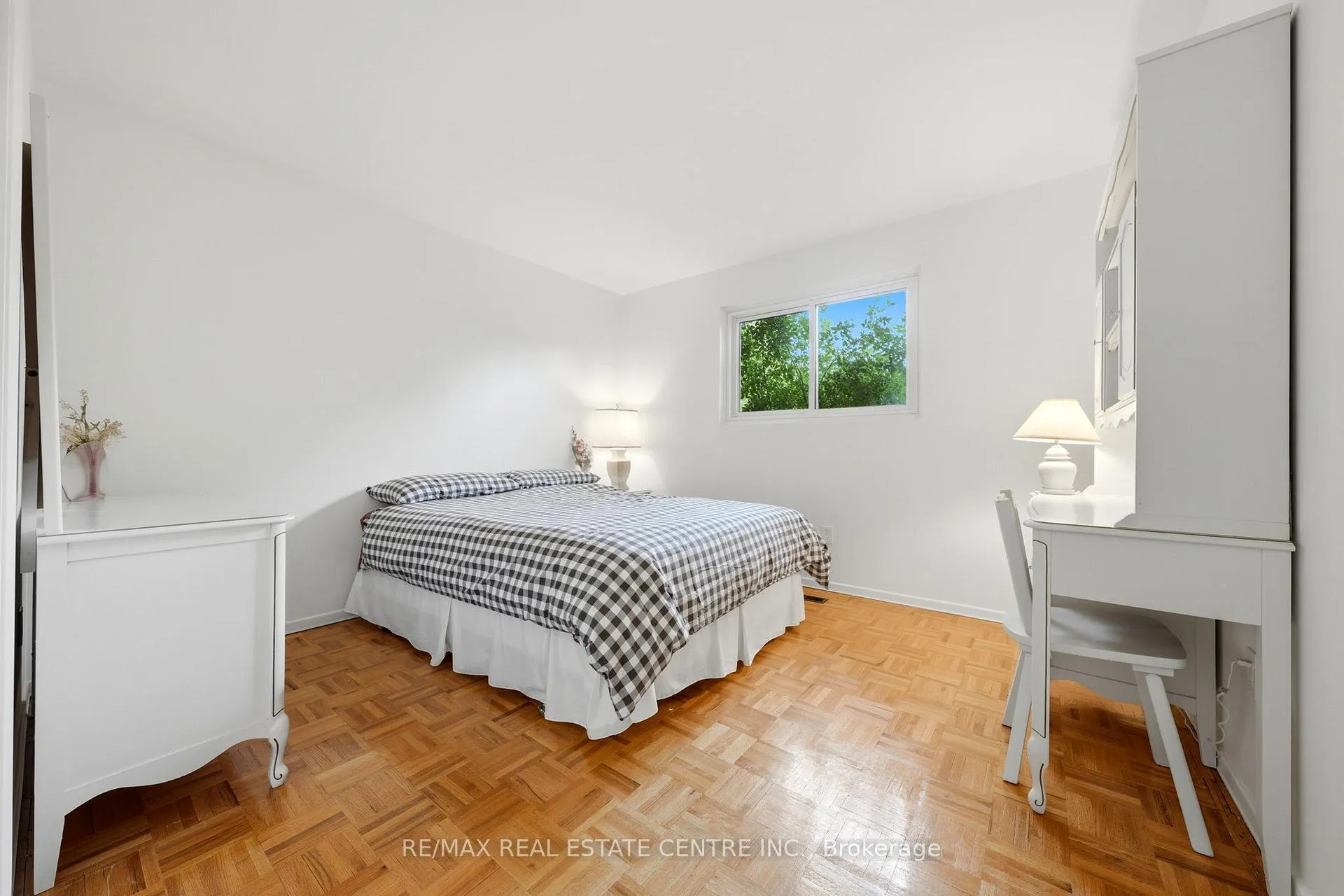 Photo 21 of 3170 Palmer Drive, Burlington, Palmer — HOMEH