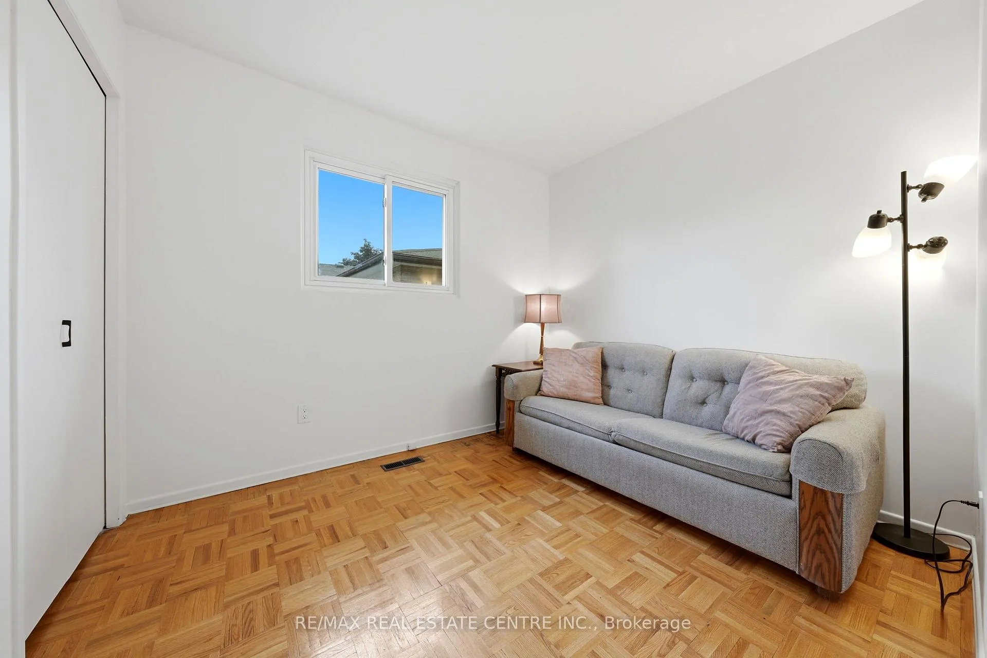 Photo 23 of 3170 Palmer Drive, Burlington, Palmer — HOMEH