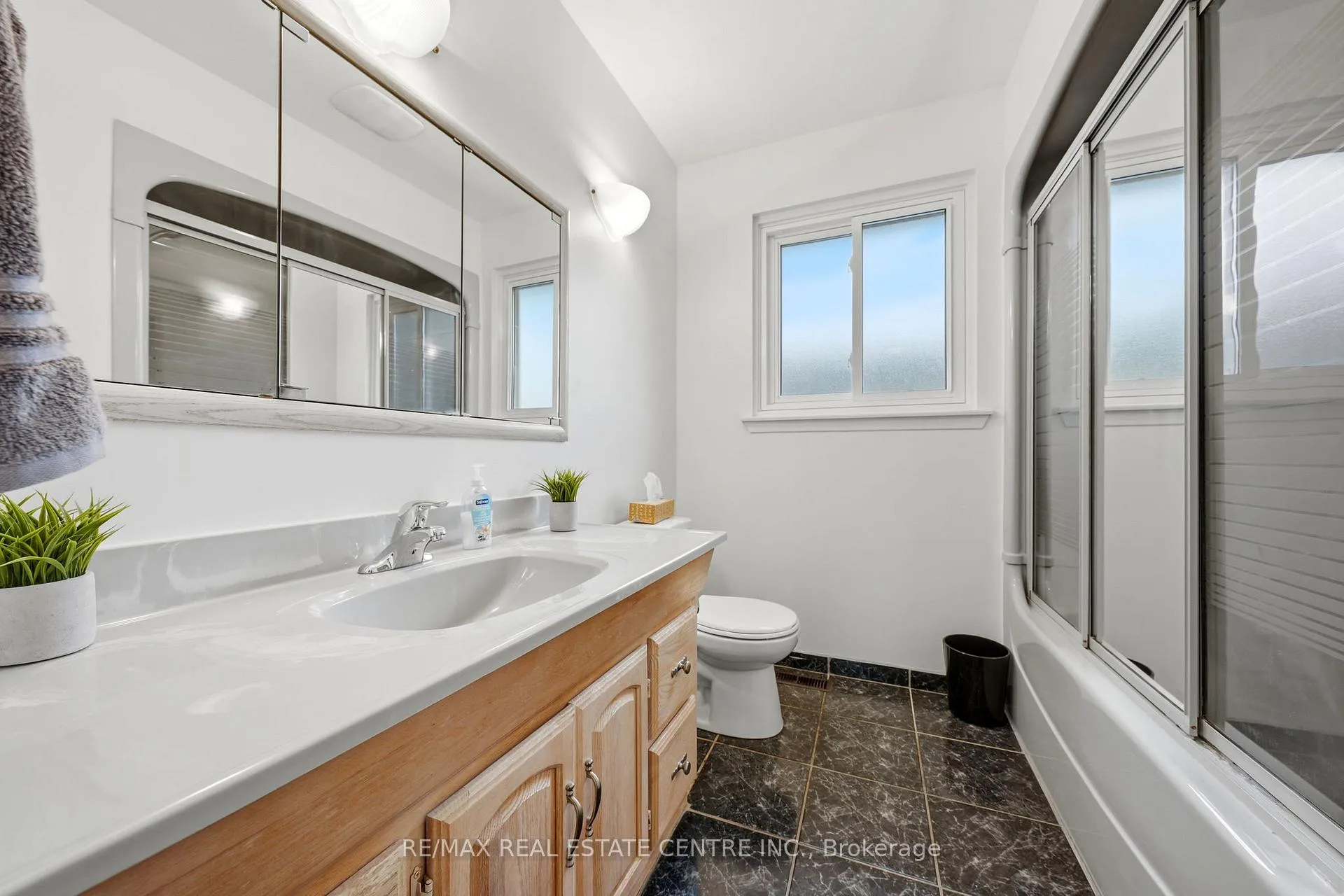 Photo 28 of 3170 Palmer Drive, Burlington, Palmer — HOMEH