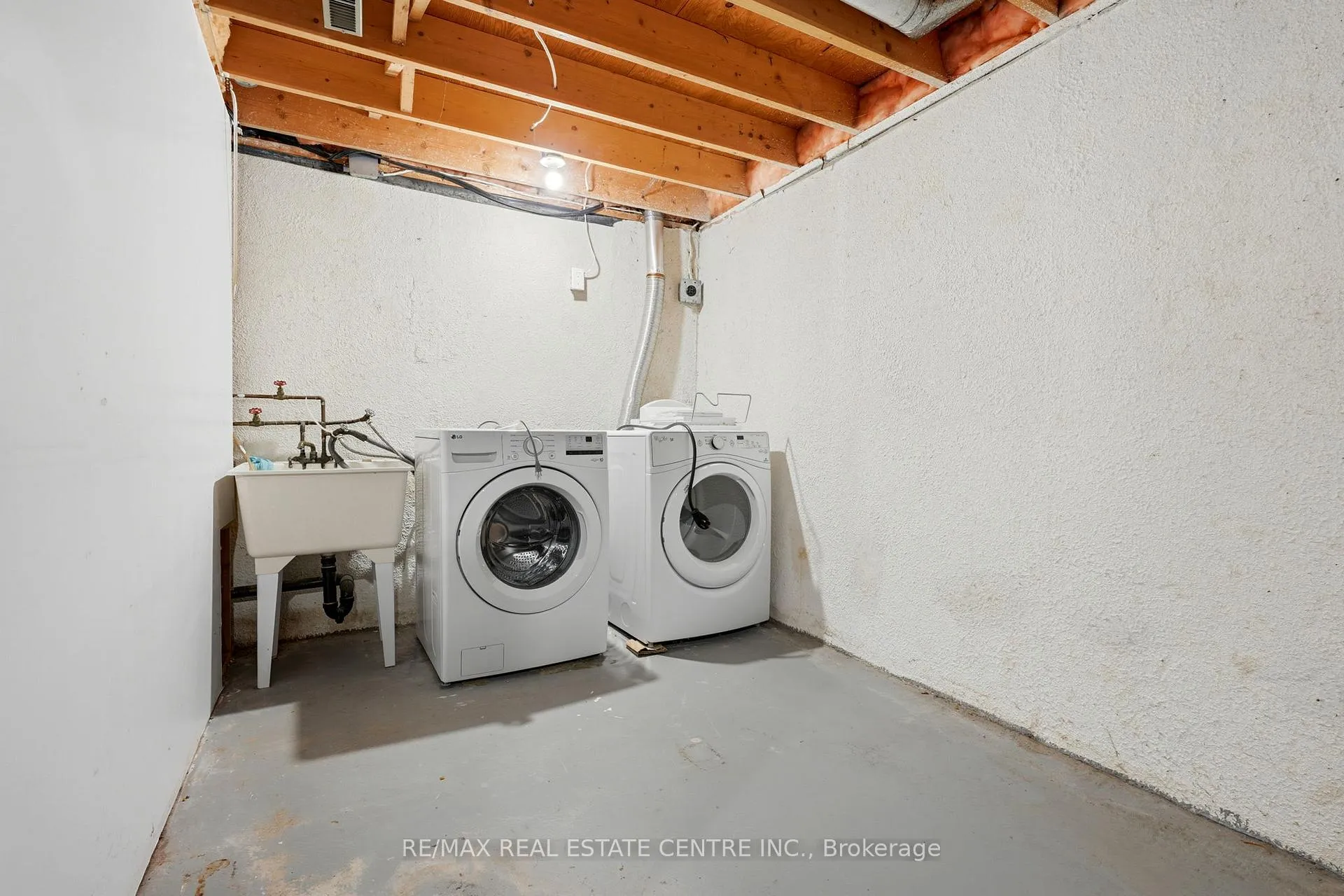Photo 35 of 3170 Palmer Drive, Burlington, Palmer — HOMEH