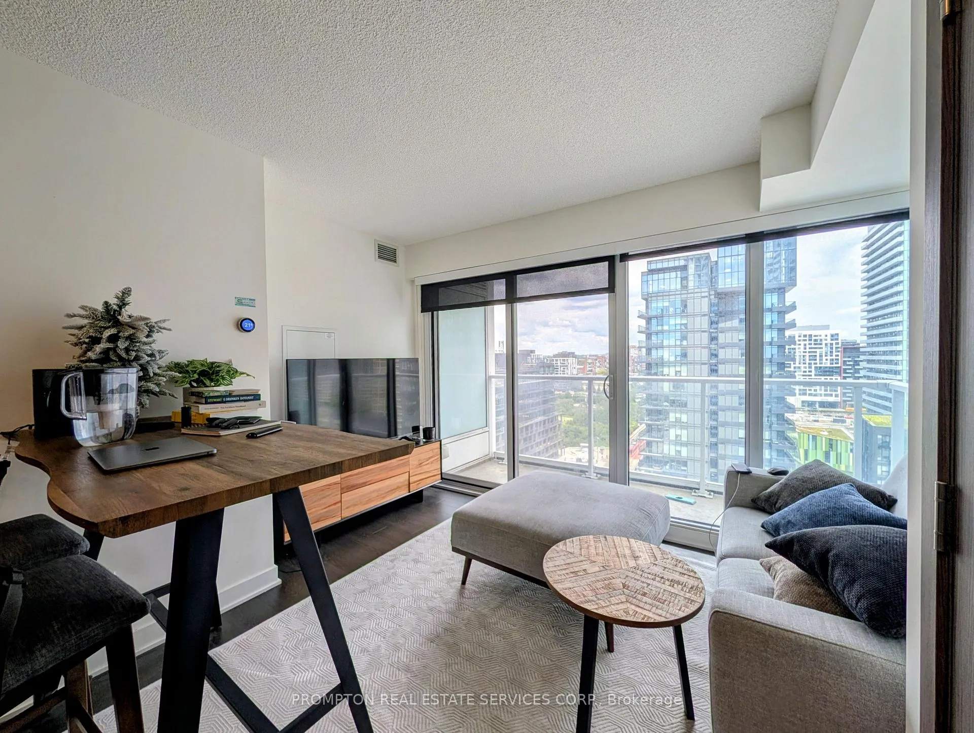 Photo 7 of Unit 1905, 19 Bathurst Street, Toronto, Waterfront Communities — HOMEH