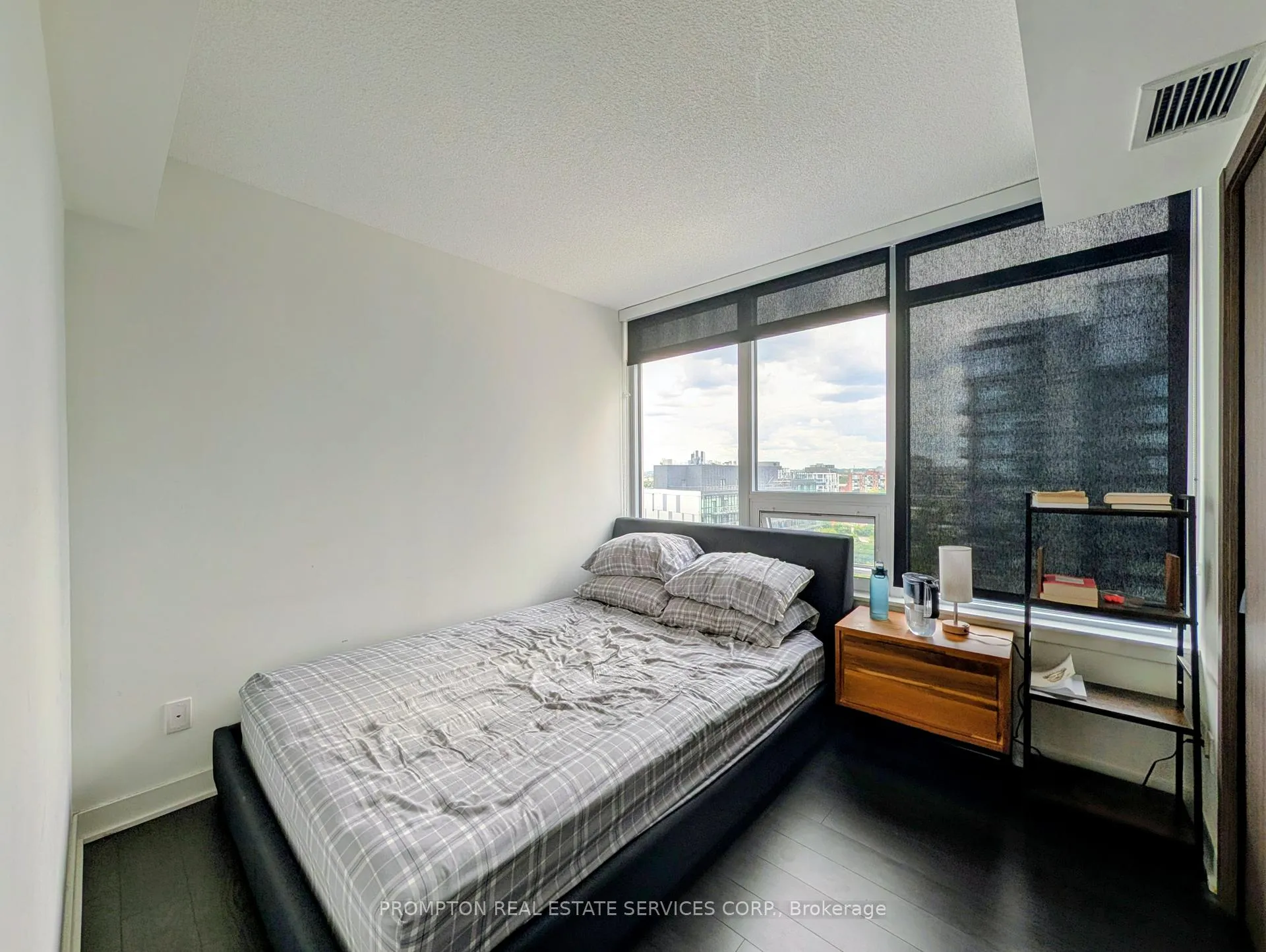 Photo 8 of Unit 1905, 19 Bathurst Street, Toronto, Waterfront Communities — HOMEH
