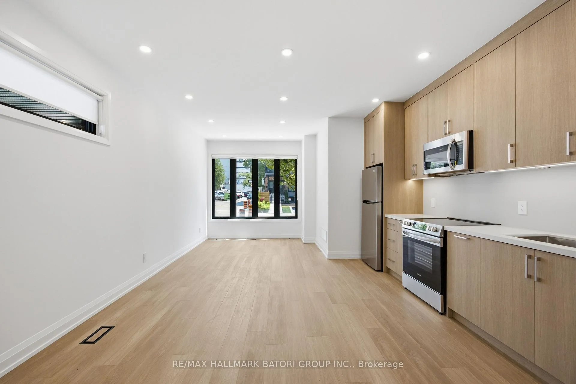 Photo 7 of Unit 2, 56 Camberwell Road, Toronto, Humewood-Cedarvale — HOMEH