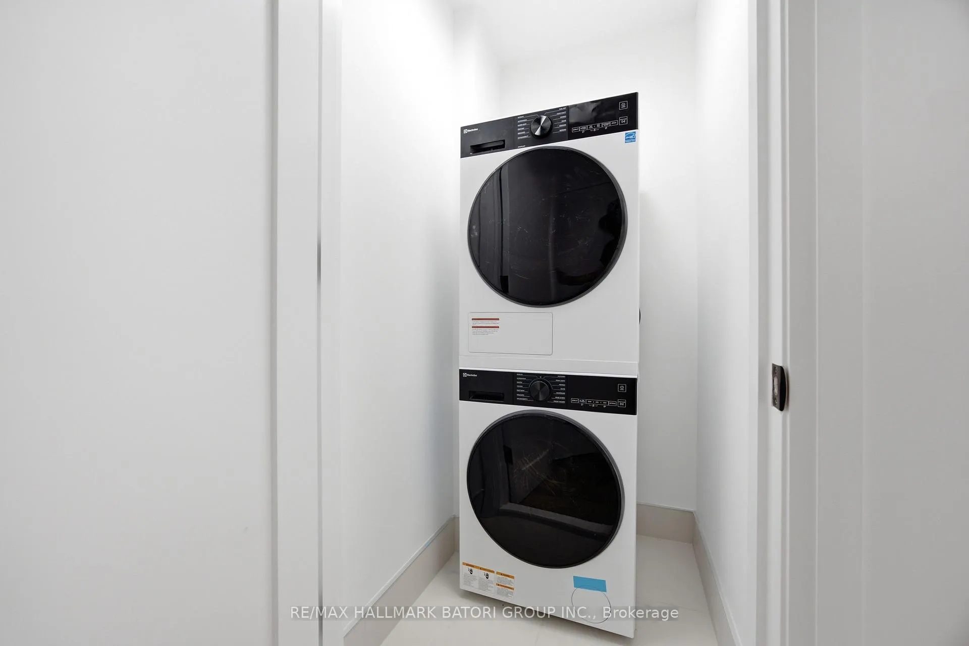 Photo 14 of Unit 2, 56 Camberwell Road, Toronto, Humewood-Cedarvale — HOMEH