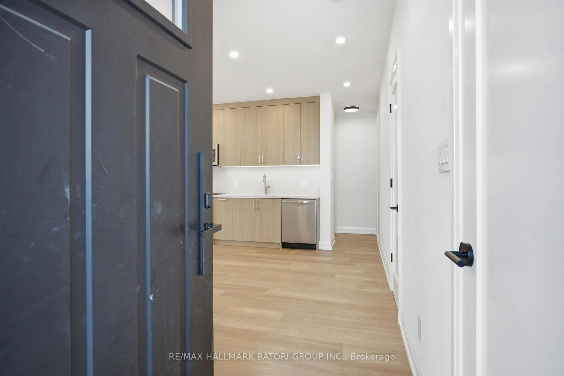 Photo 33 of Unit 2, 56 Camberwell Road, Toronto, Humewood-Cedarvale — HOMEH