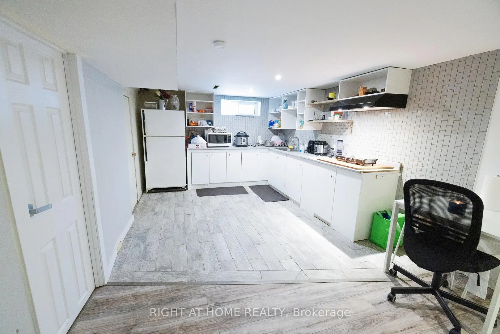 Photo 14 of 134 David Drive, Ottawa, Meadowlands/St. Claire Gardens — HOMEH