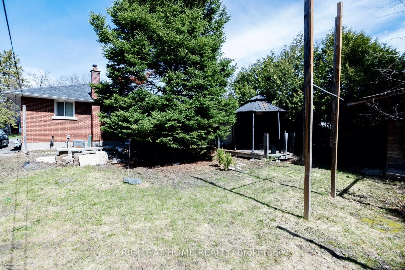 Photo 20 of 134 David Drive, Ottawa, Meadowlands/St. Claire Gardens — HOMEH