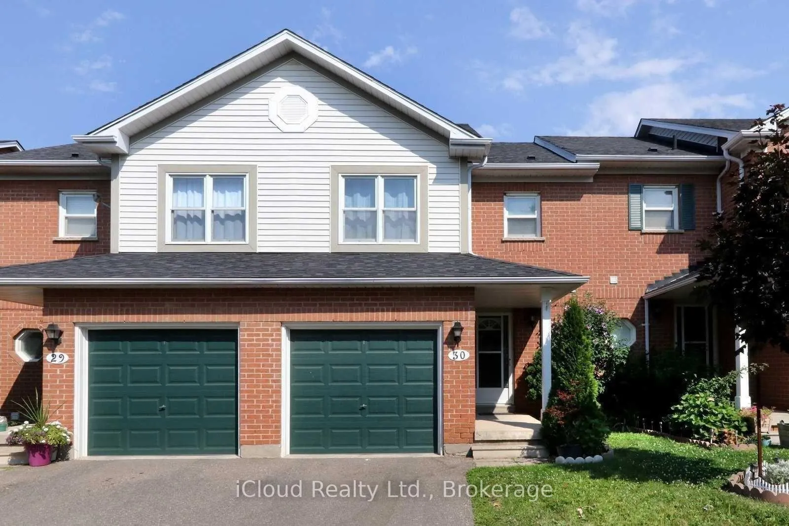 Front of Unit 30, 5659 Glen Erin Drive N