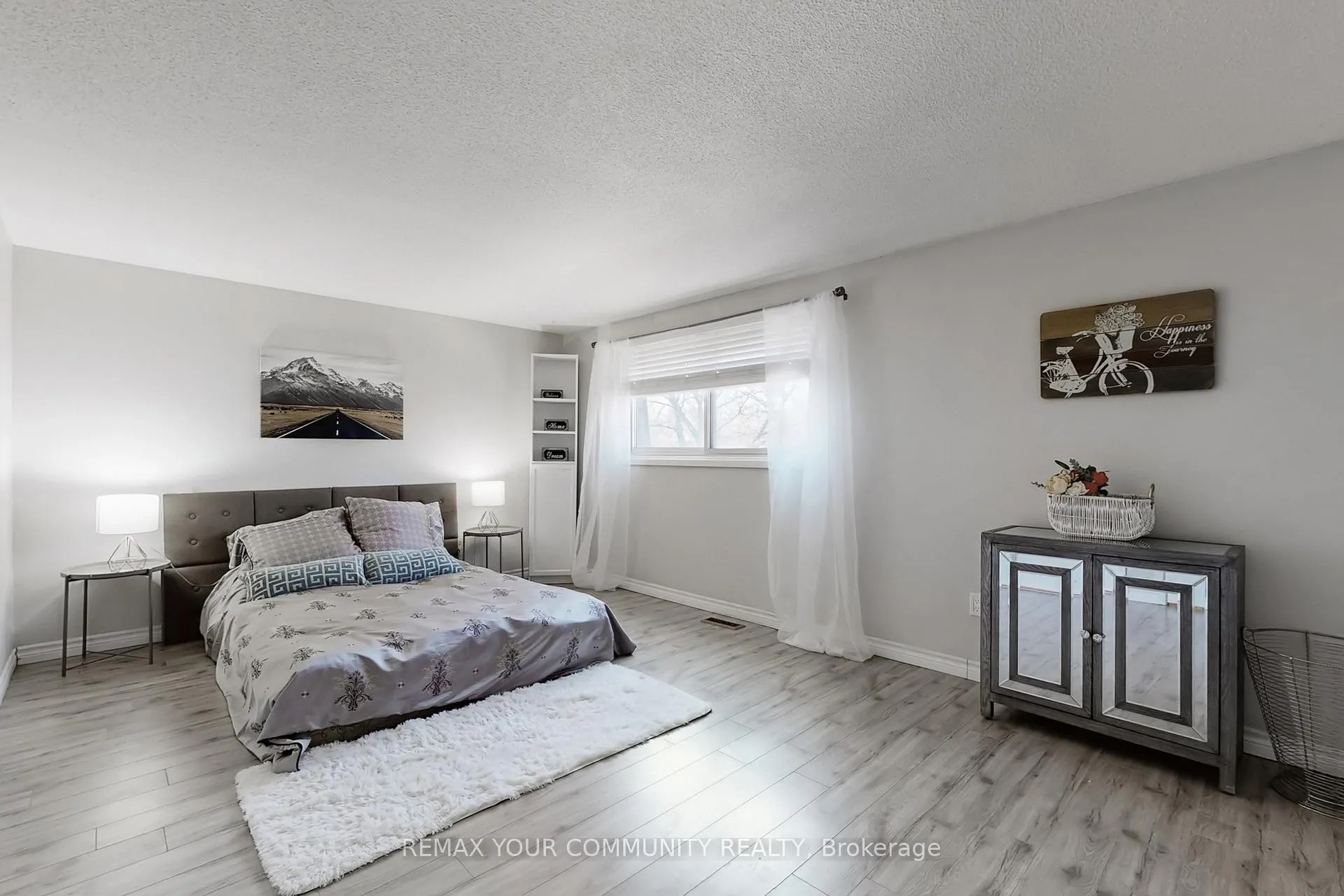 Photo 53 of Unit 16, 72 Ashglen Way, Markham, Unionville — HOMEH