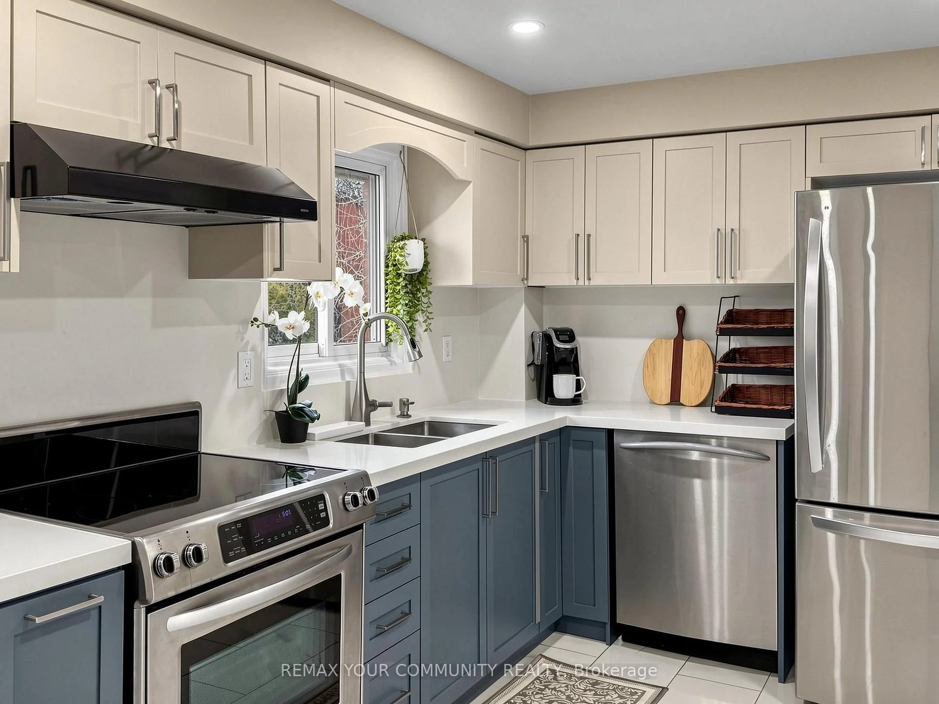 Photo 34 of Unit 16, 72 Ashglen Way, Markham, Unionville — HOMEH