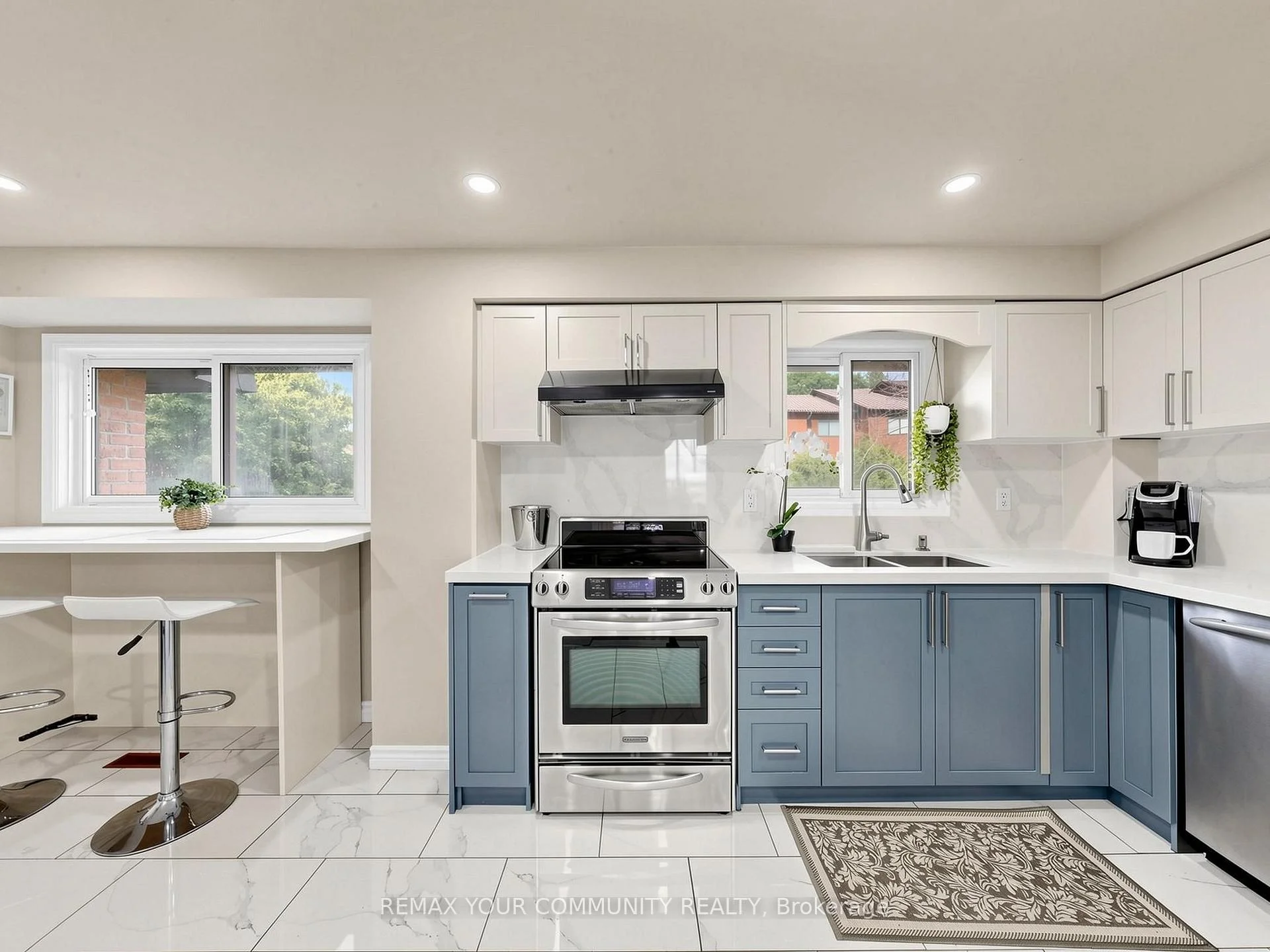 Photo 36 of Unit 16, 72 Ashglen Way, Markham, Unionville — HOMEH