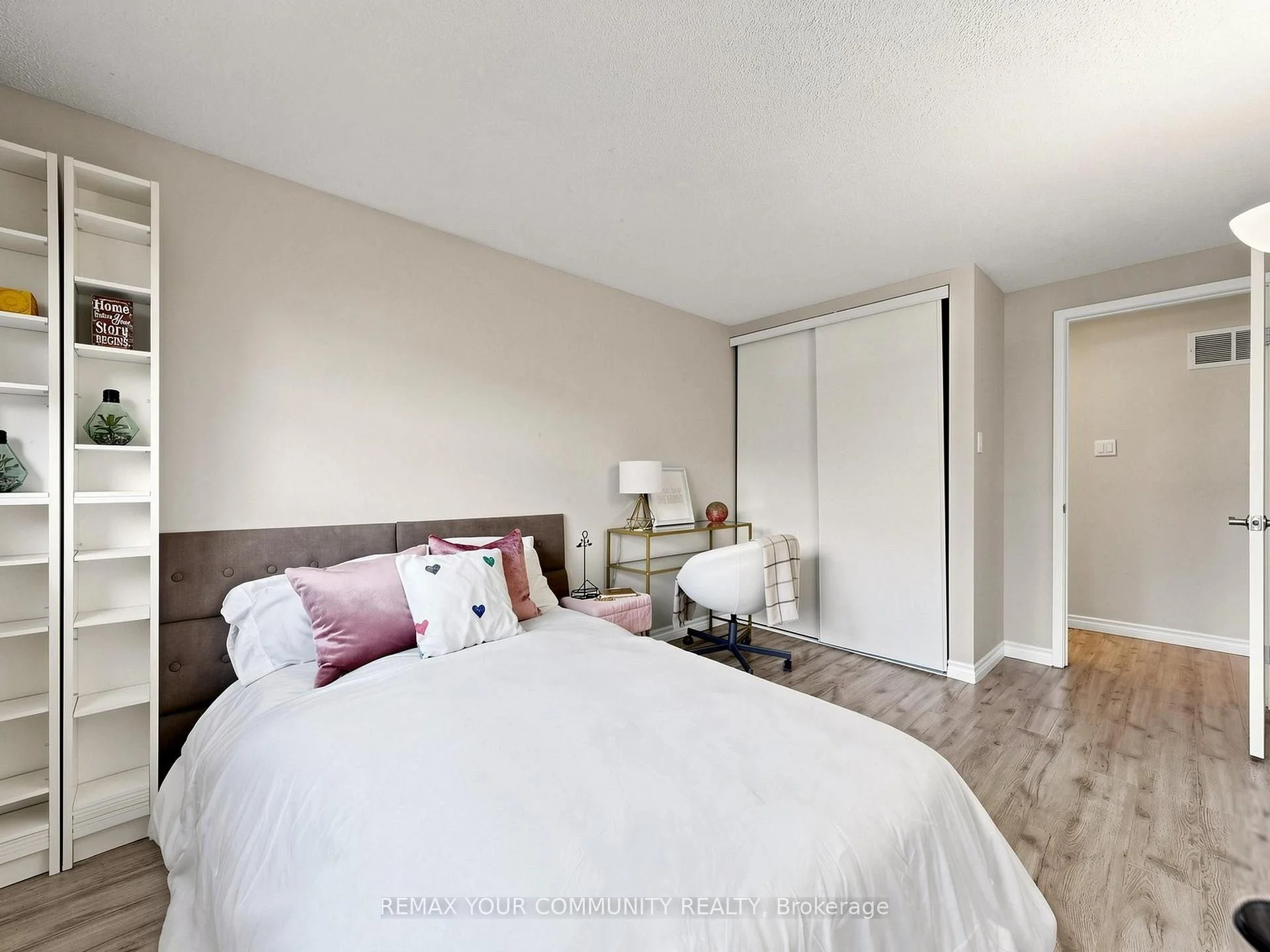 Photo 64 of Unit 16, 72 Ashglen Way, Markham, Unionville — HOMEH
