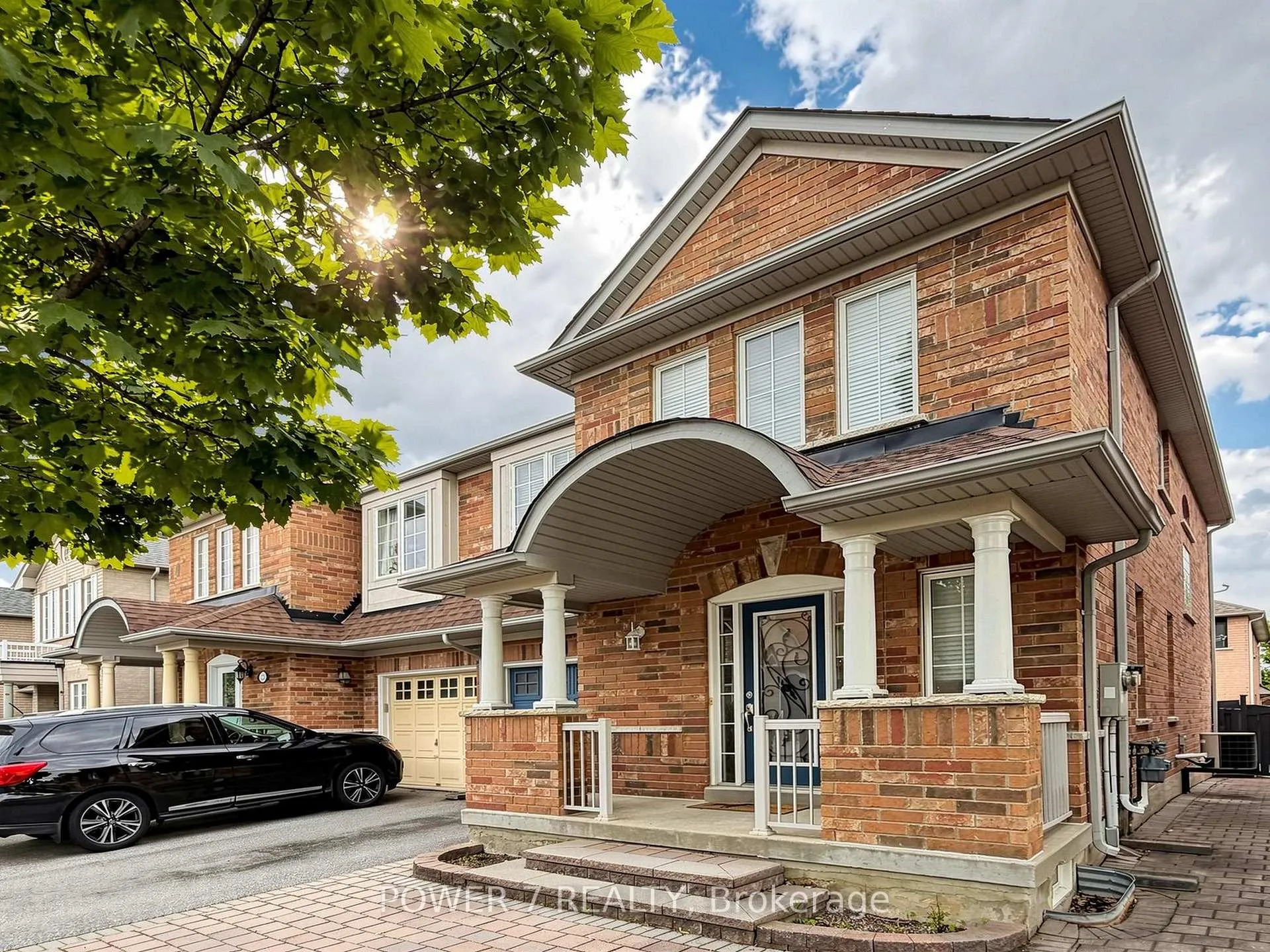 Photo 4 of 117 St Urbain Drive, Vaughan, Vellore Village — HOMEH