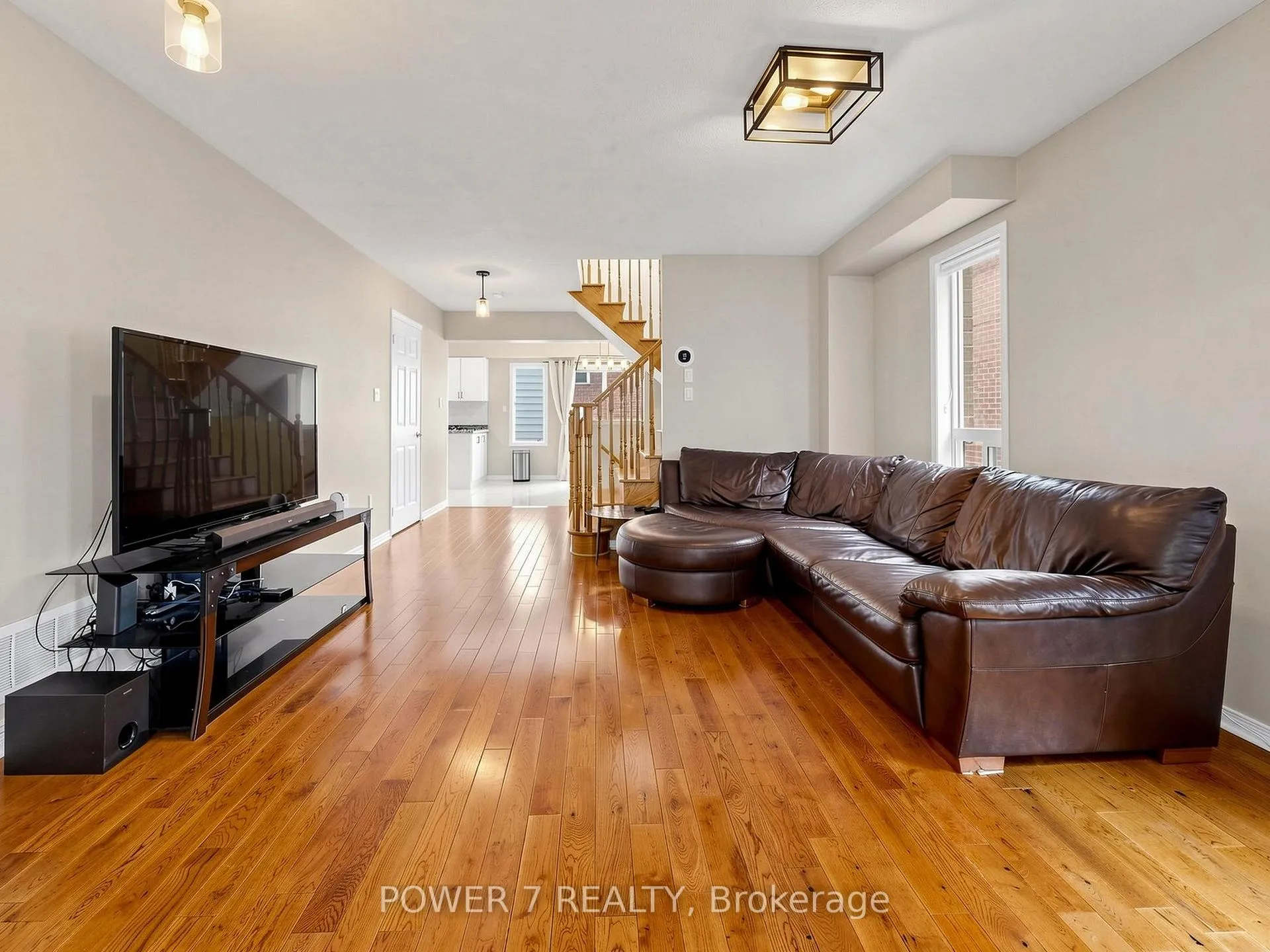 Photo 8 of 117 St Urbain Drive, Vaughan, Vellore Village — HOMEH