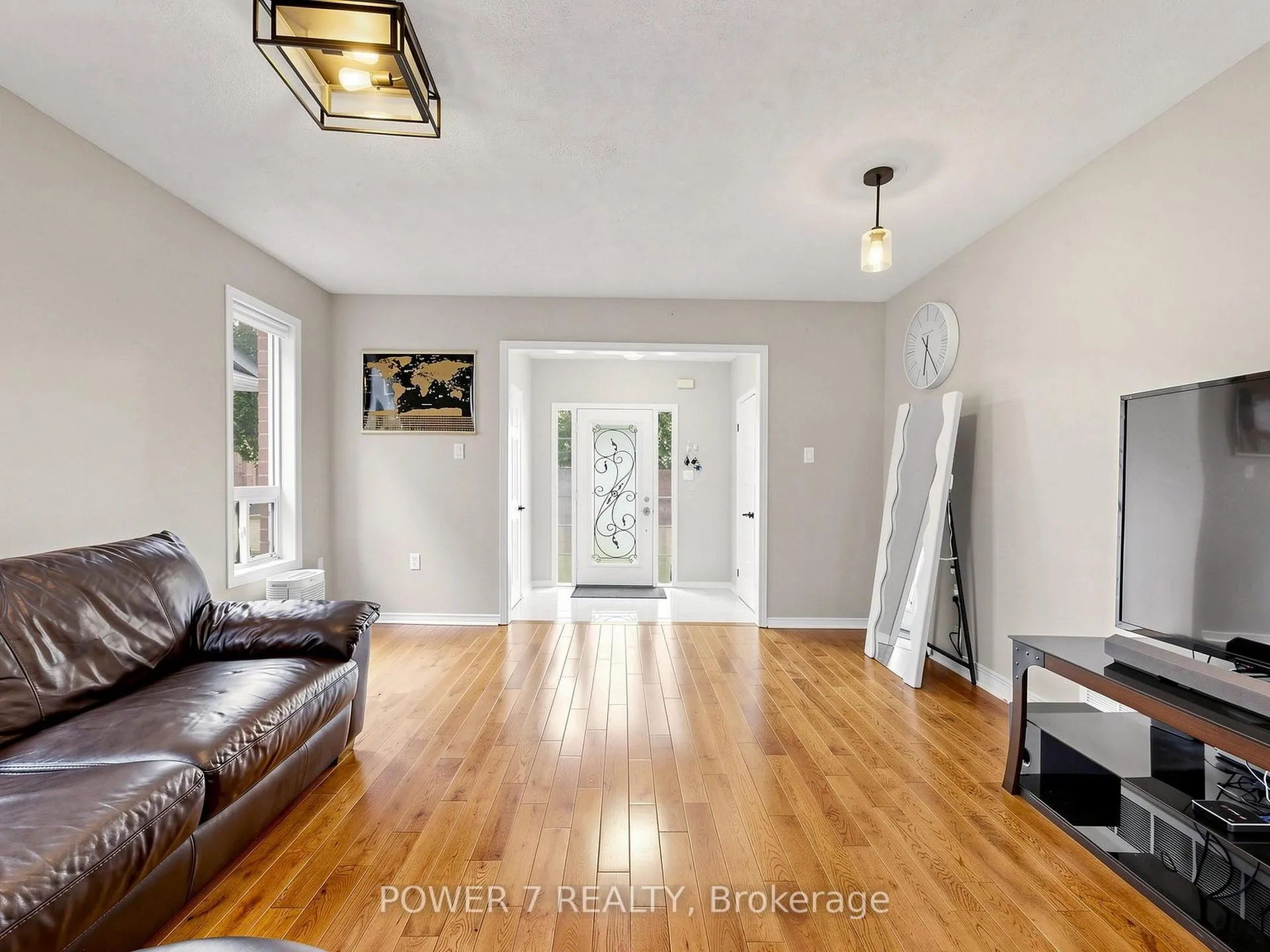 Photo 11 of 117 St Urbain Drive, Vaughan, Vellore Village — HOMEH