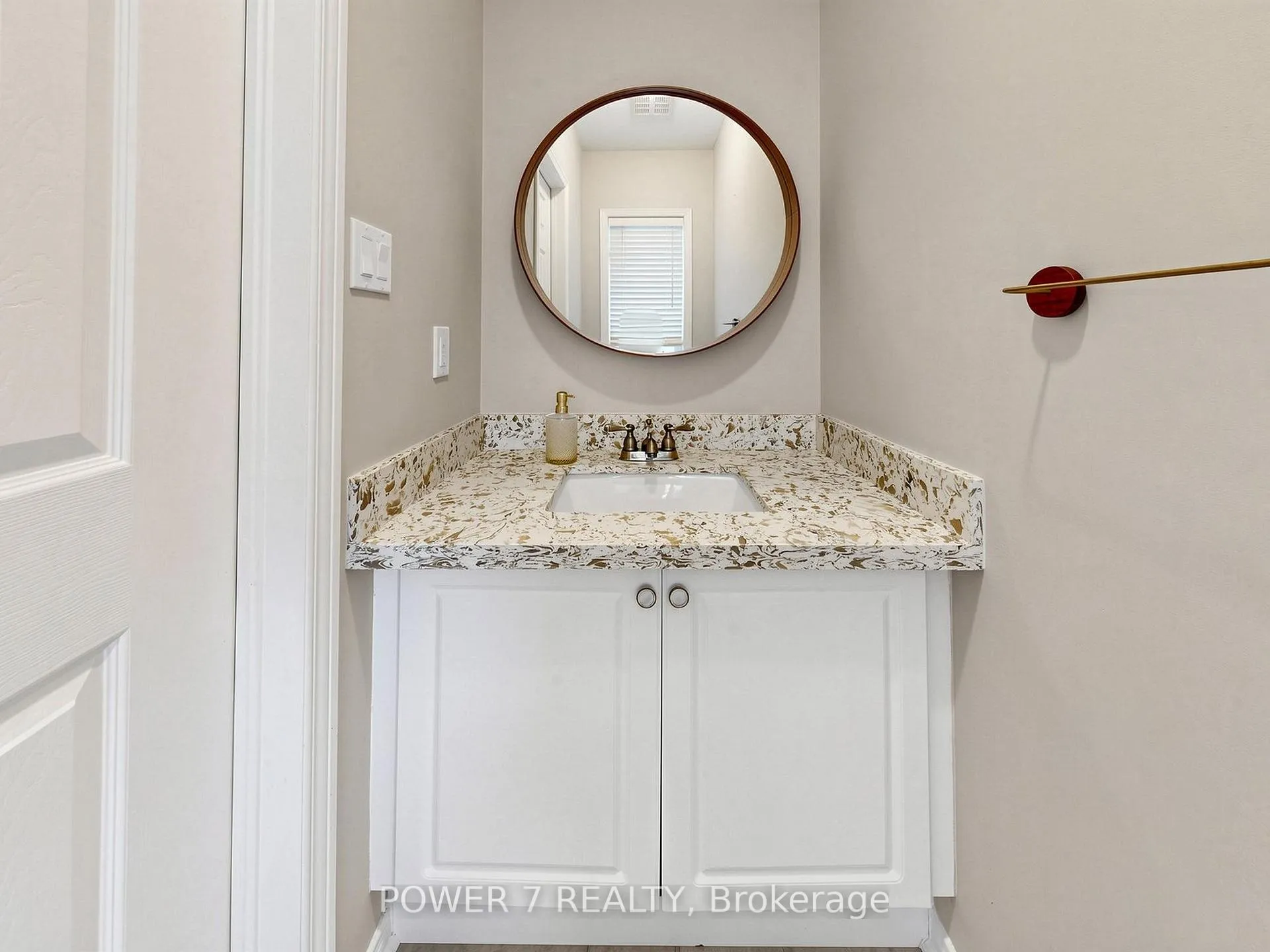 Photo 21 of 117 St Urbain Drive, Vaughan, Vellore Village — HOMEH