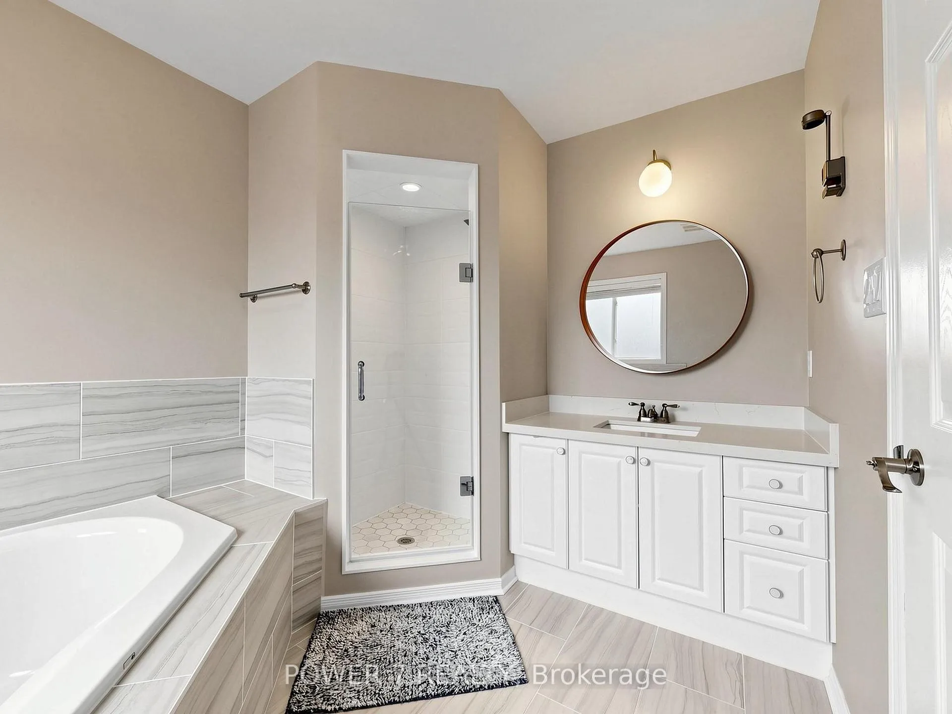 Photo 28 of 117 St Urbain Drive, Vaughan, Vellore Village — HOMEH