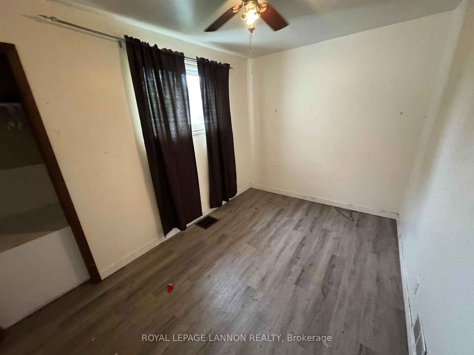 Photo 10 of 474 Mary St. E. E, Thunder Bay, Westfort — HOMEH