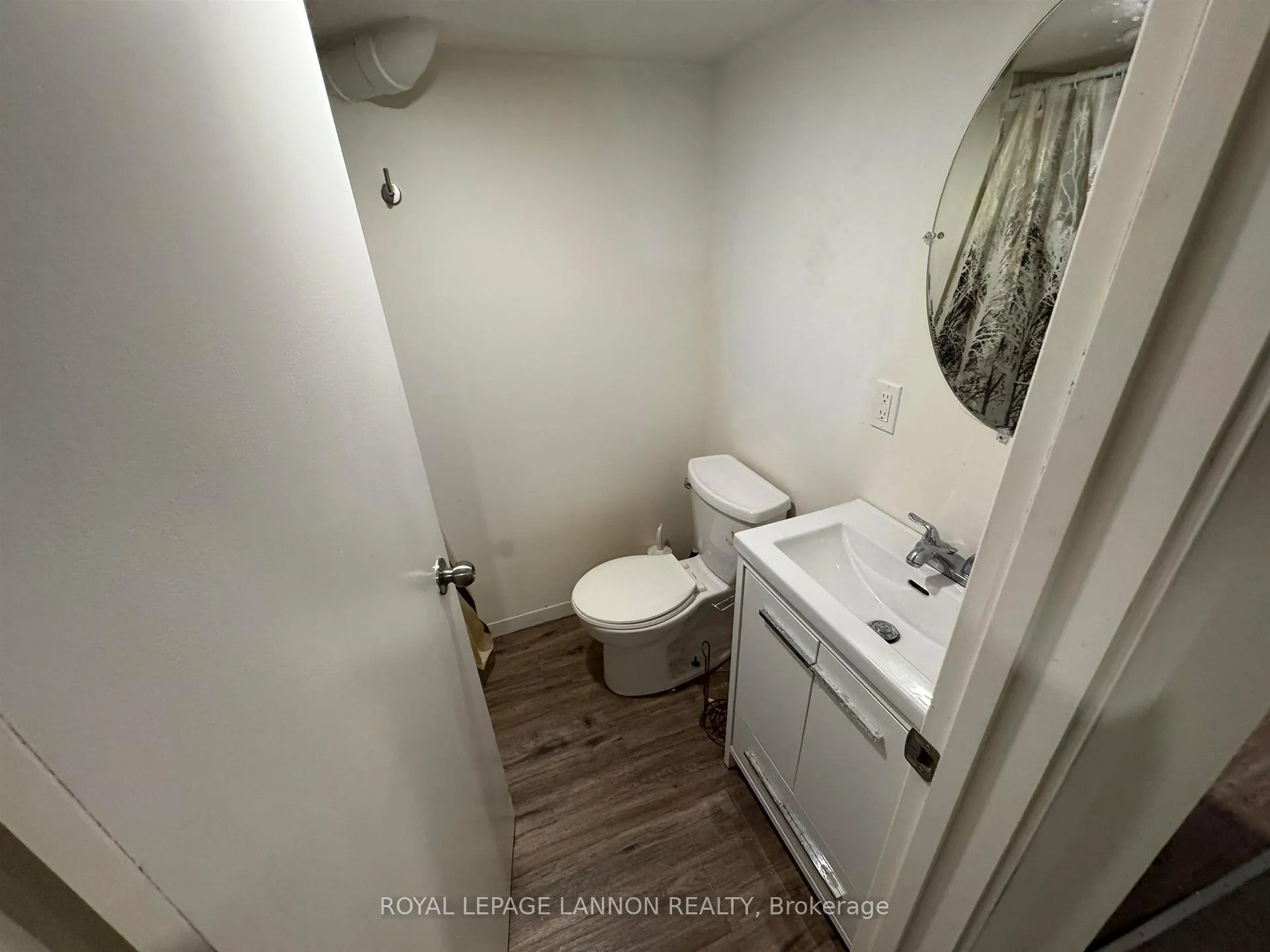 Photo 20 of 474 Mary St. E. E, Thunder Bay, Westfort — HOMEH