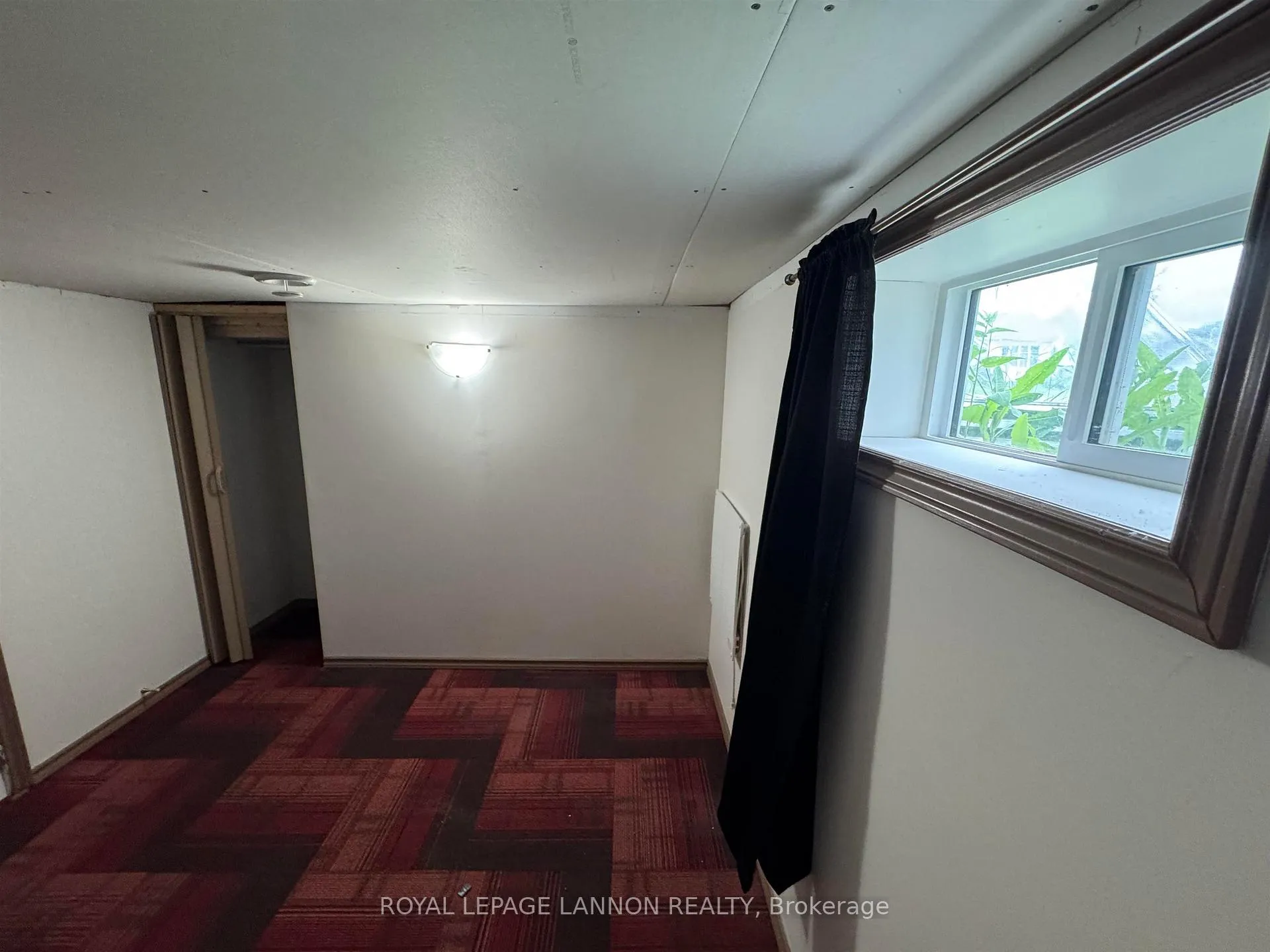Photo 32 of 474 Mary St. E. E, Thunder Bay, Westfort — HOMEH