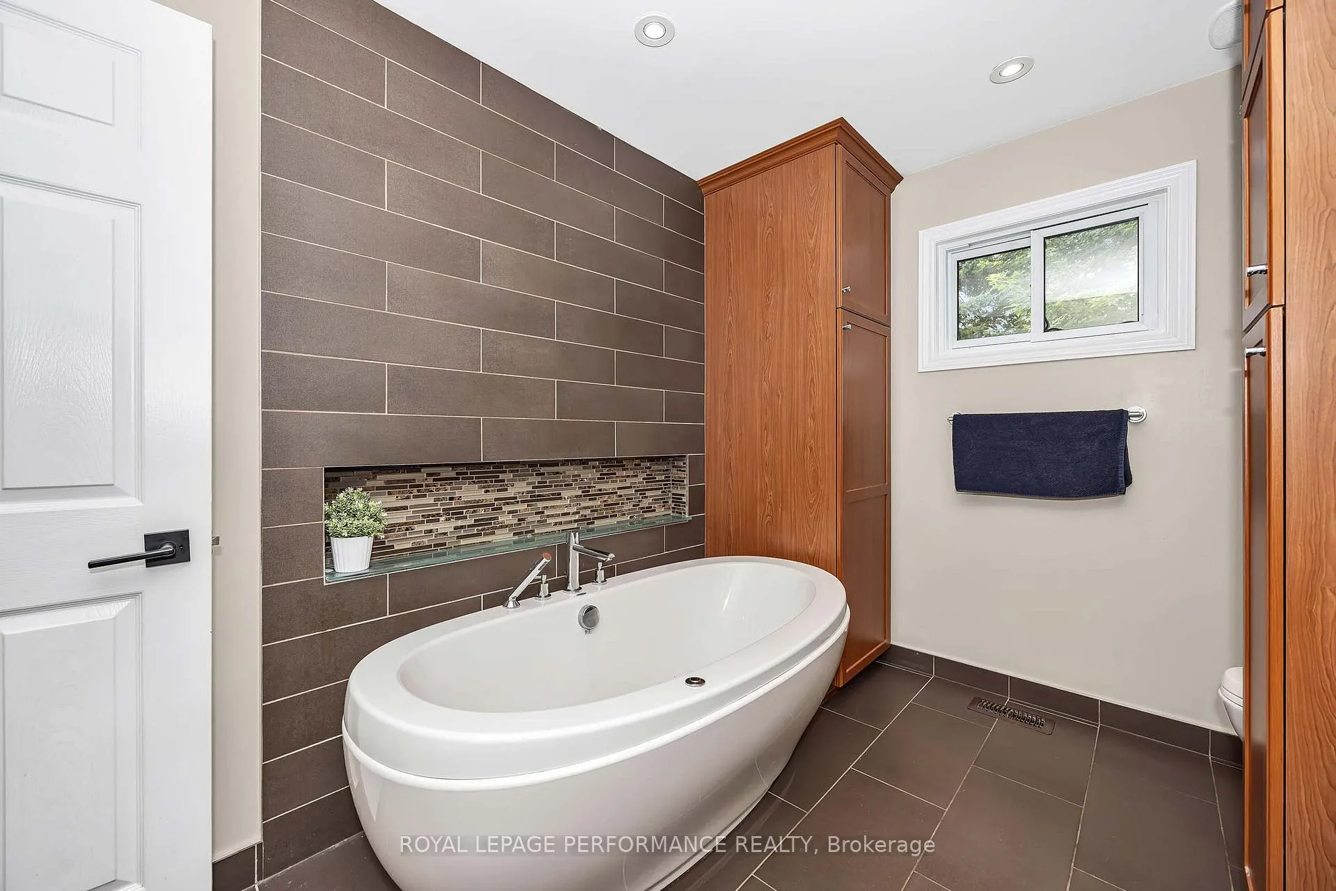 Photo 20 of 30 Promenade Boulevard, Russell, Embrun — HOMEH