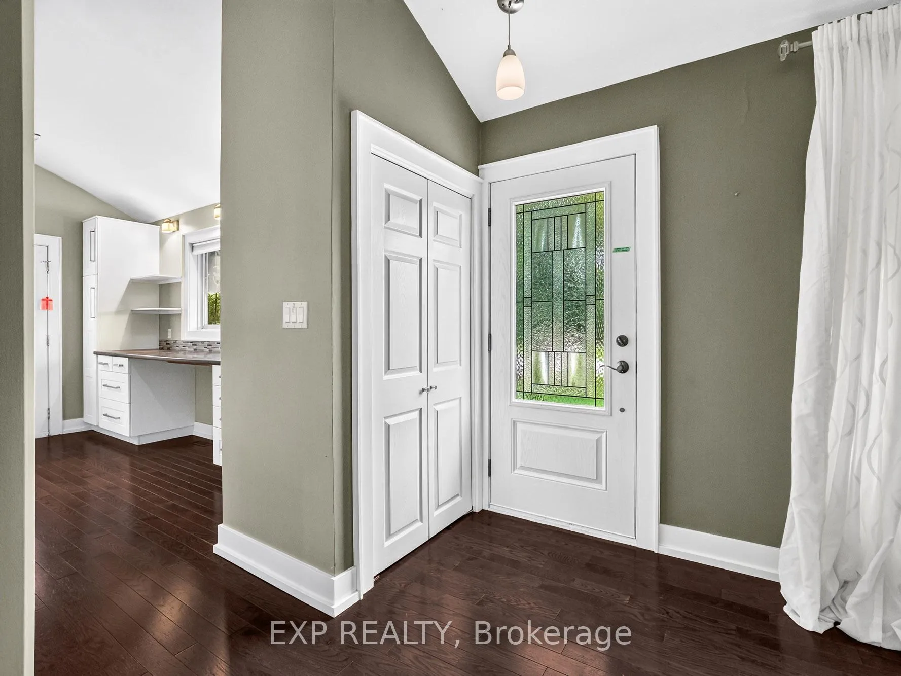 Photo 4 of 7350 Wilson Court, Niagara Falls, Oldfield — HOMEH