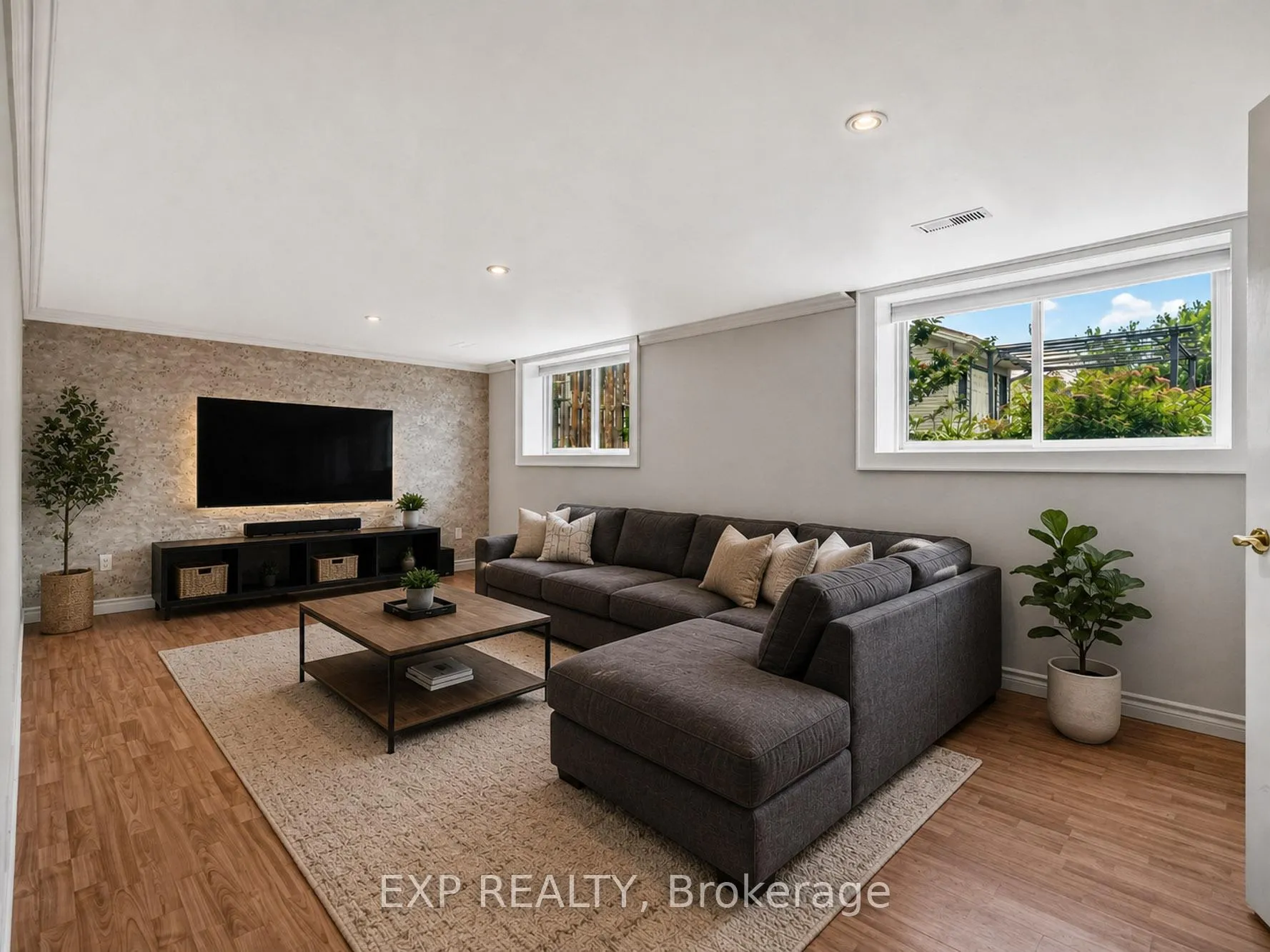 Photo 23 of 7350 Wilson Court, Niagara Falls, Oldfield — HOMEH
