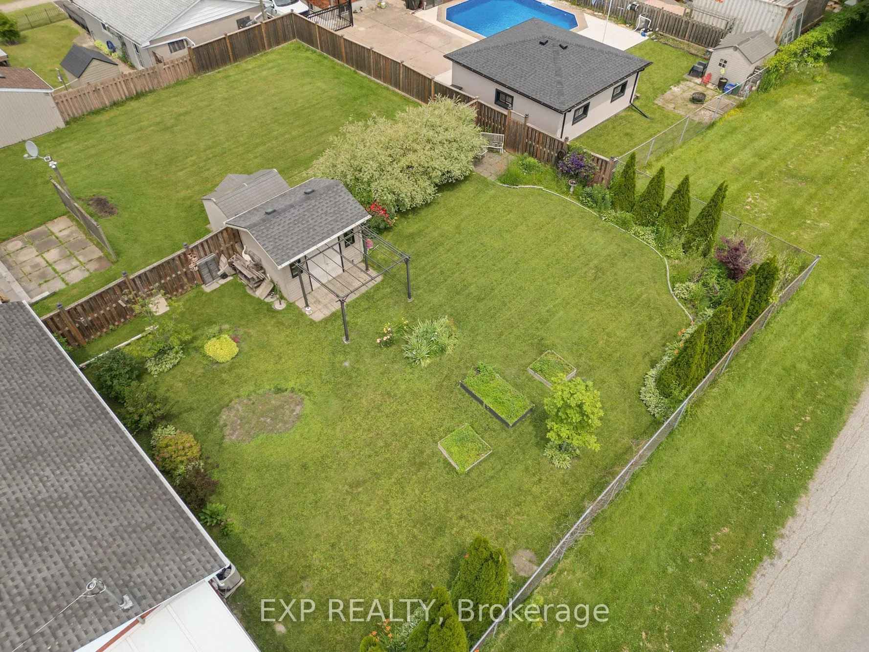 Photo 30 of 7350 Wilson Court, Niagara Falls, Oldfield — HOMEH