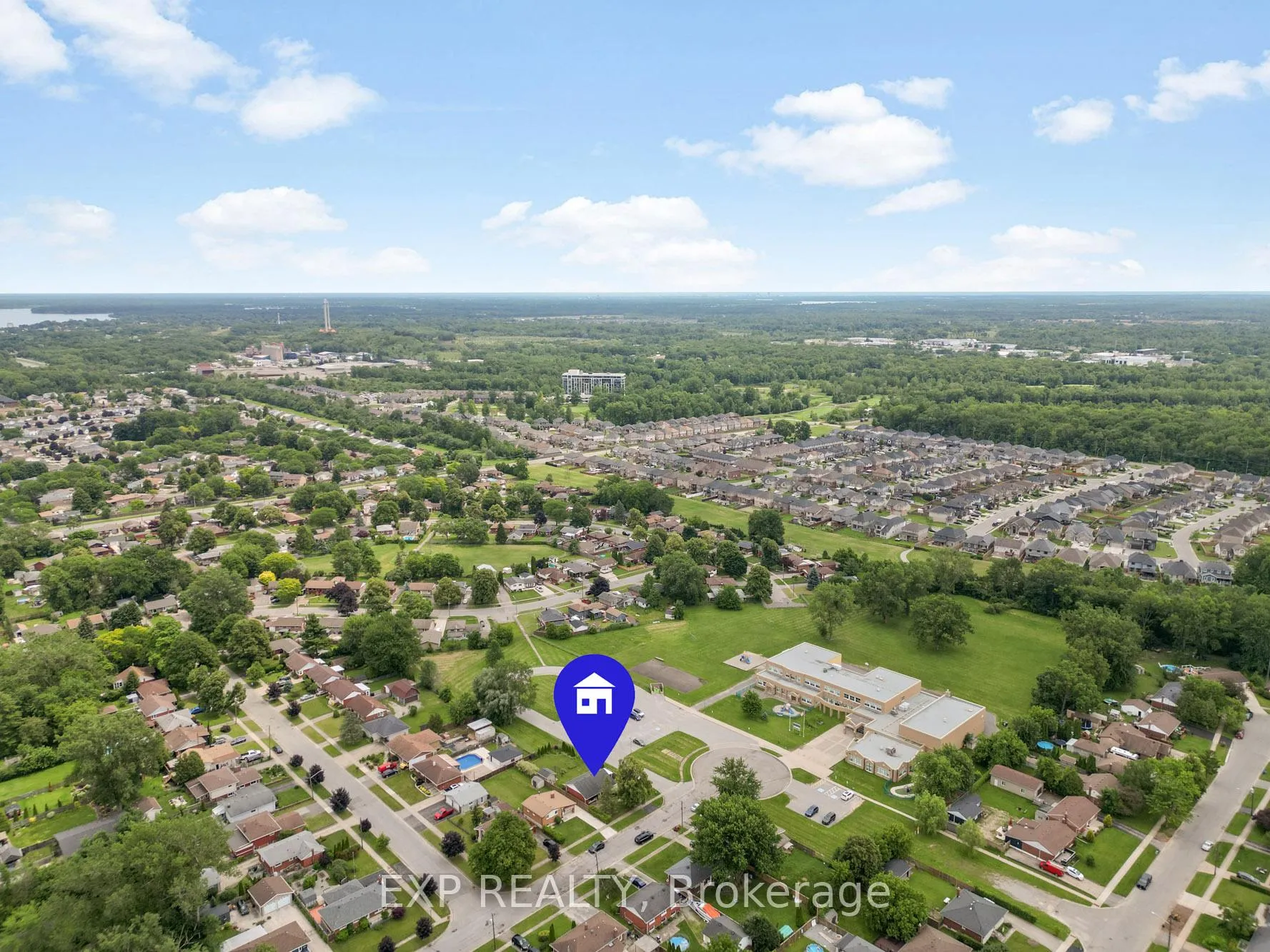 Photo 38 of 7350 Wilson Court, Niagara Falls, Oldfield — HOMEH