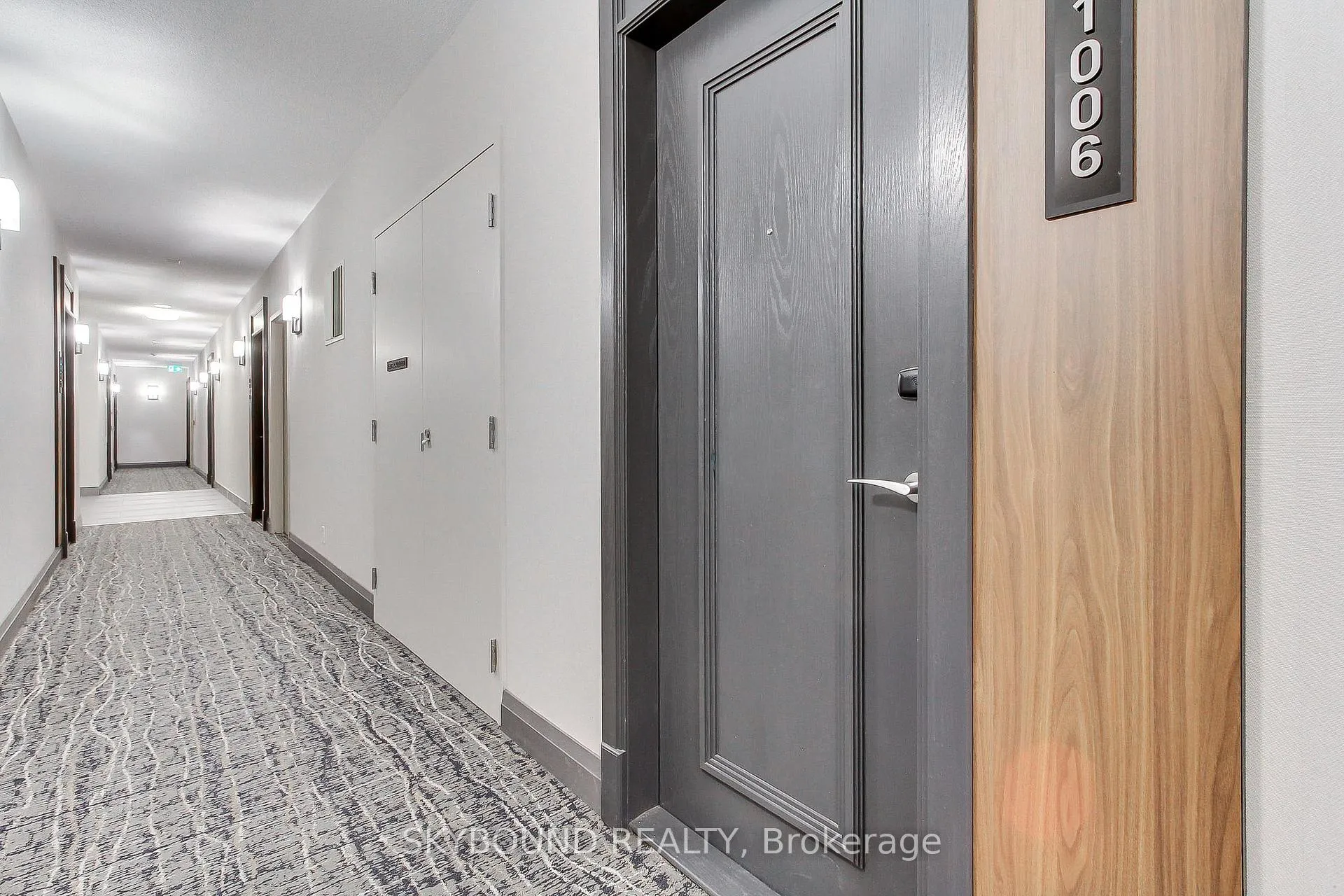 Front of Unit 1006, 1900 Lake Shore Boulevard W