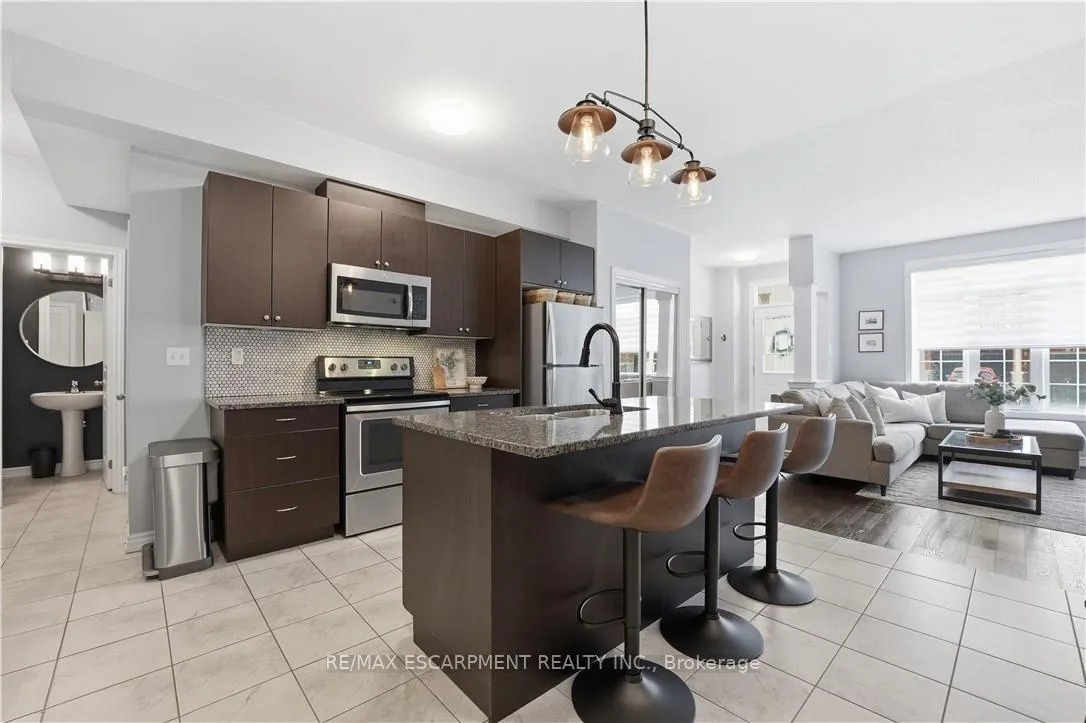 Photo 12 of Unit 33, 54 Nisbet Boulevard, Hamilton, Waterdown — HOMEH