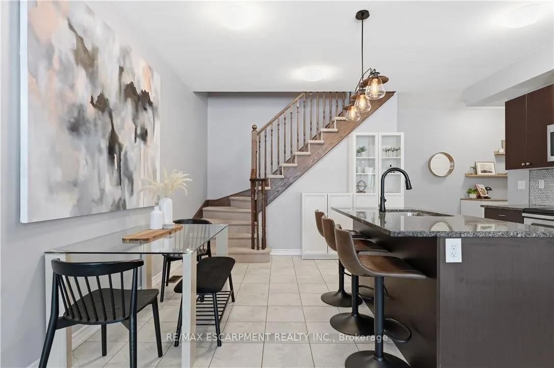 Photo 14 of Unit 33, 54 Nisbet Boulevard, Hamilton, Waterdown — HOMEH