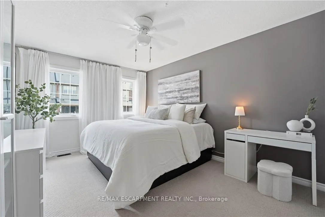 Photo 25 of Unit 33, 54 Nisbet Boulevard, Hamilton, Waterdown — HOMEH