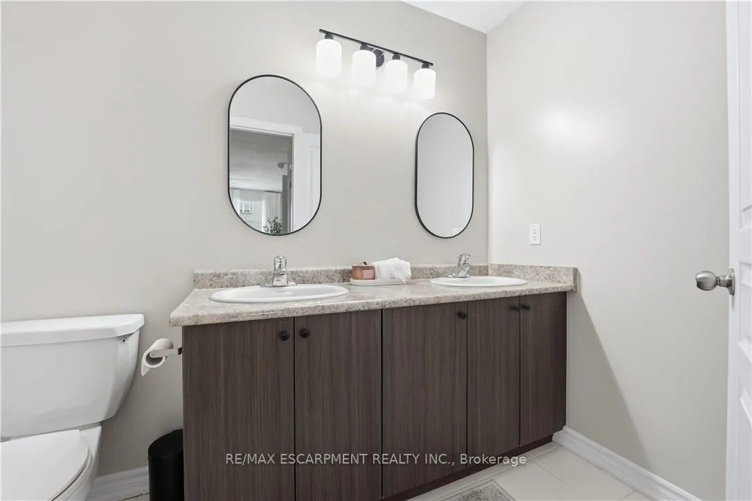 Photo 29 of Unit 33, 54 Nisbet Boulevard, Hamilton, Waterdown — HOMEH