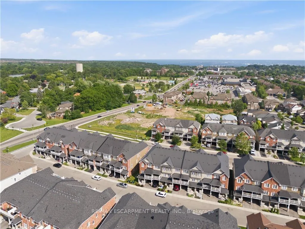 Photo 39 of Unit 33, 54 Nisbet Boulevard, Hamilton, Waterdown — HOMEH