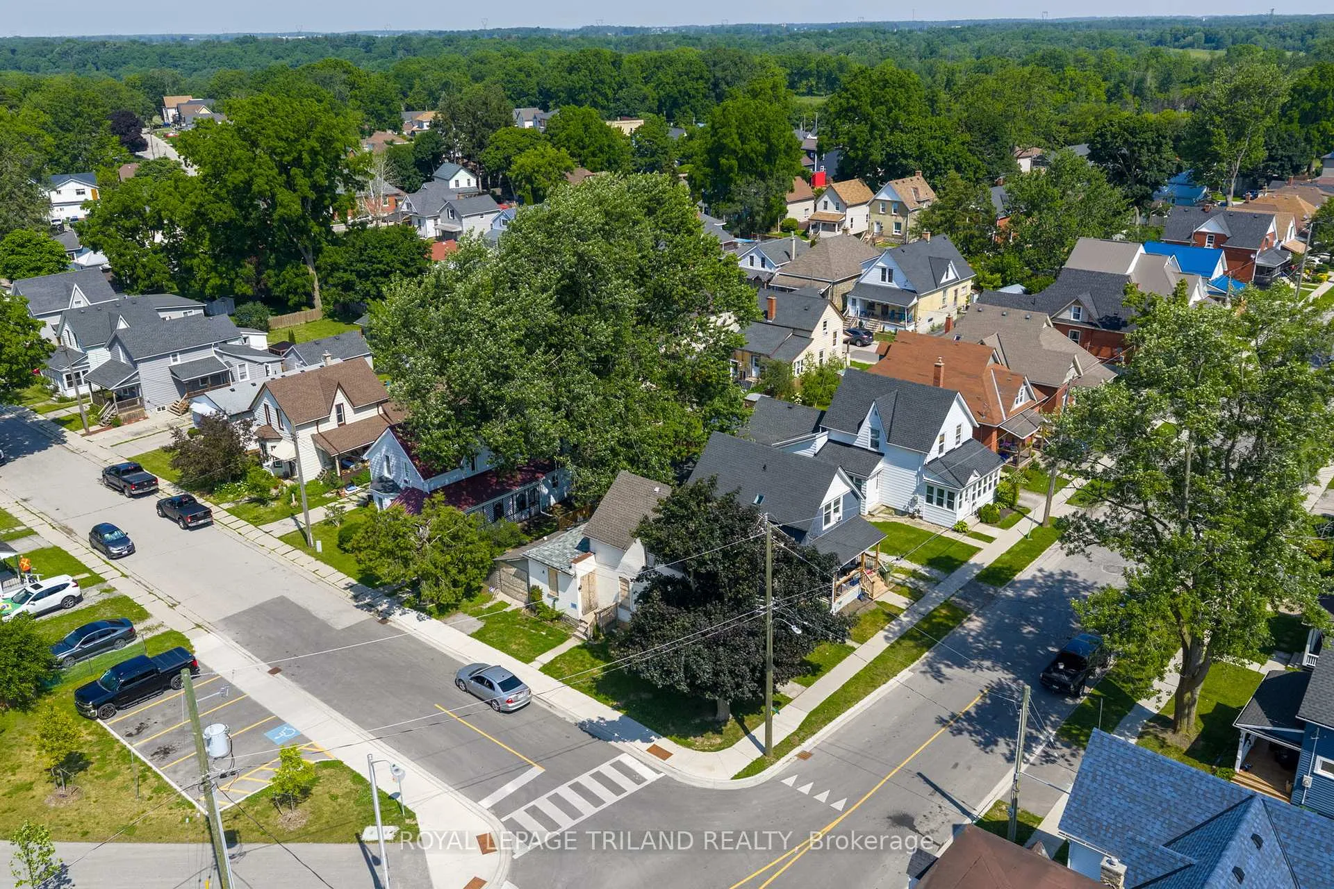 Photo 8 of 54 St Catharine Street, St. Thomas — HOMEH