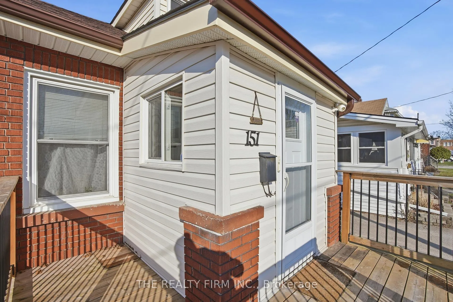 Photo 5 of 151 Brisbin Street, London, East M — HOMEH